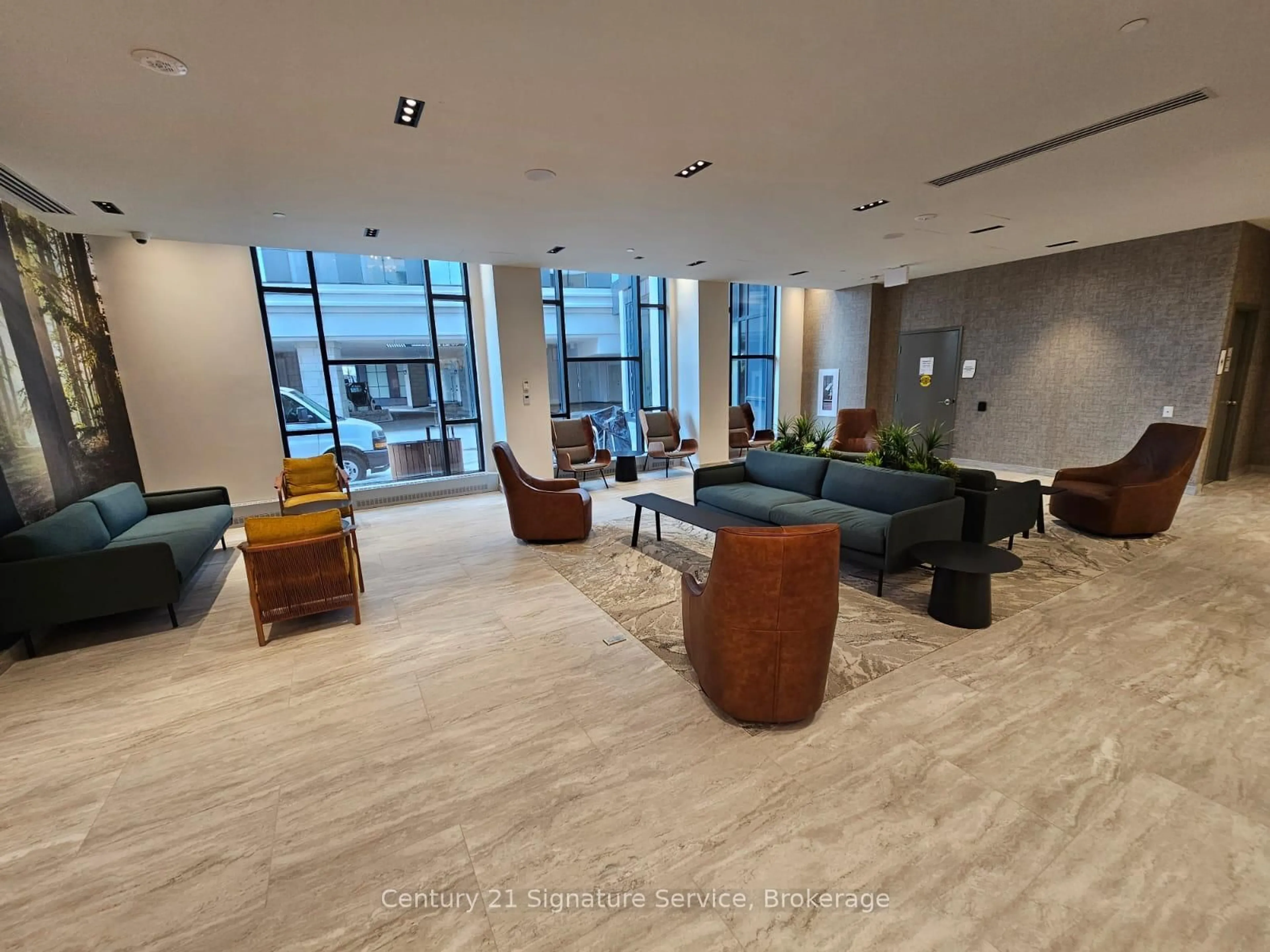 Lobby for 2485 Eglinton Ave #504, Mississauga Ontario L5M 2T1