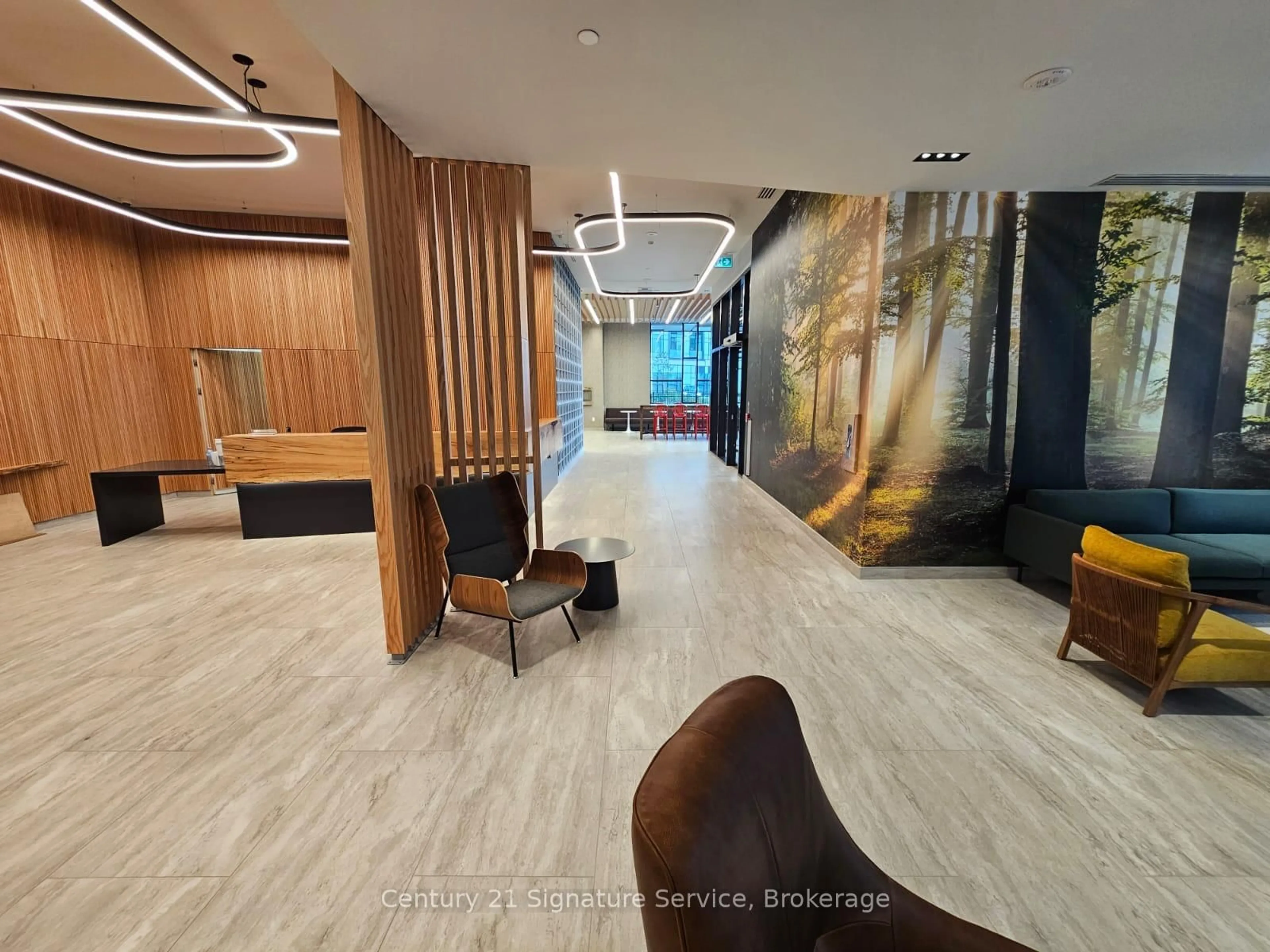 Lobby for 2485 Eglinton Ave #504, Mississauga Ontario L5M 2T1