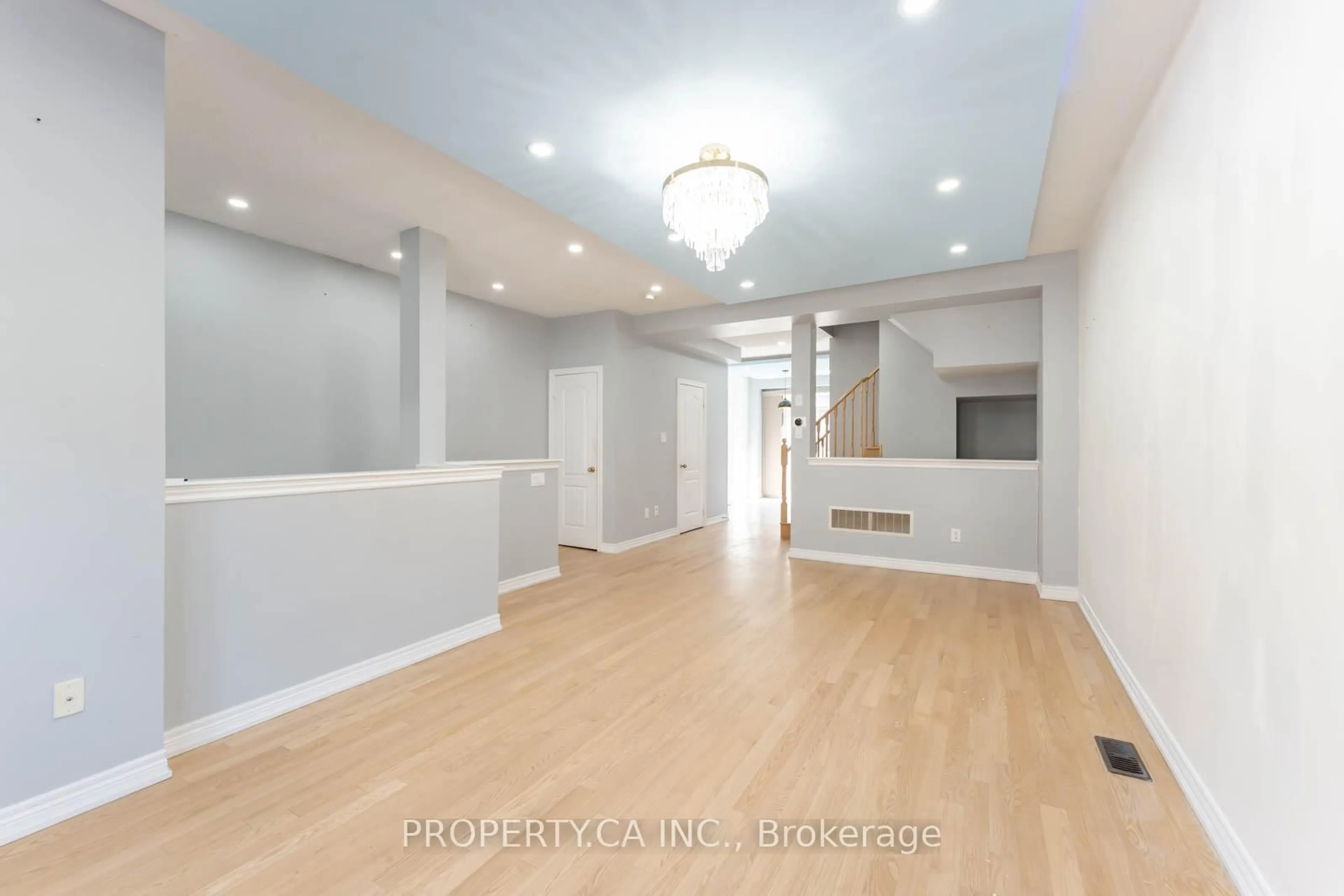 Unknown for 47 Sea Drifter Cres, Brampton Ontario L6P 2S1