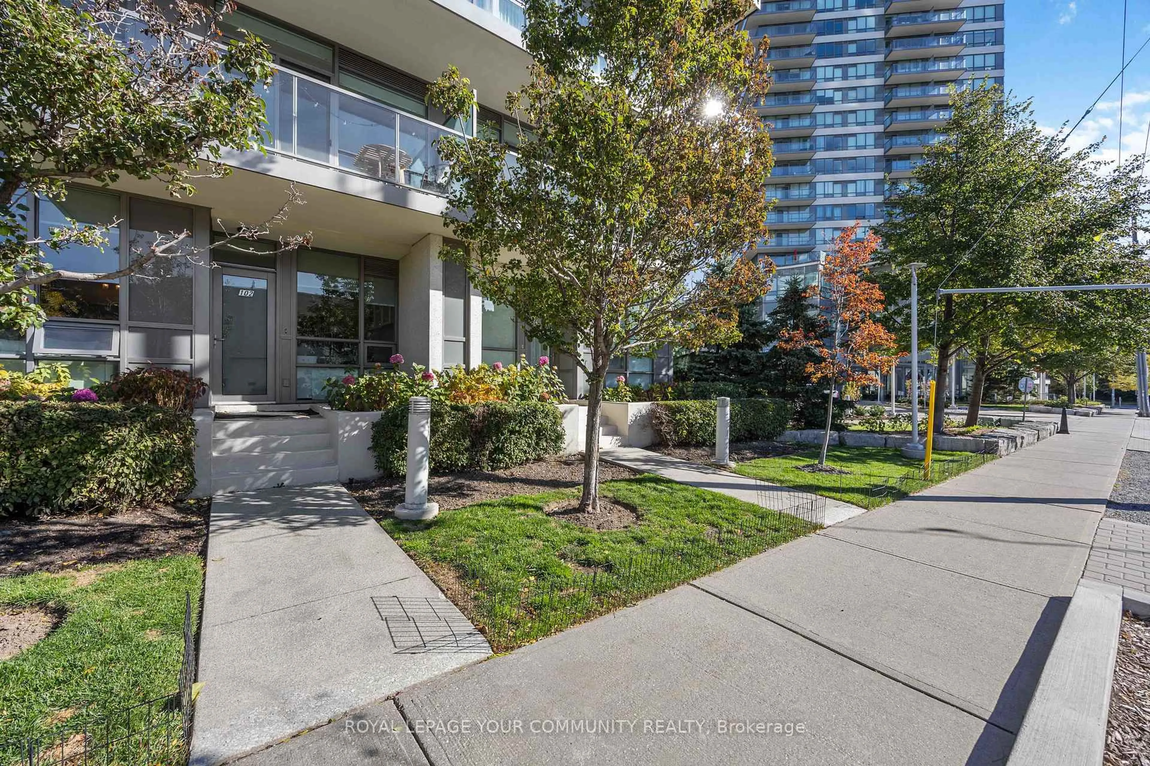 Patio, street for 15 Legion Rd #102, Toronto Ontario M8V 0A9