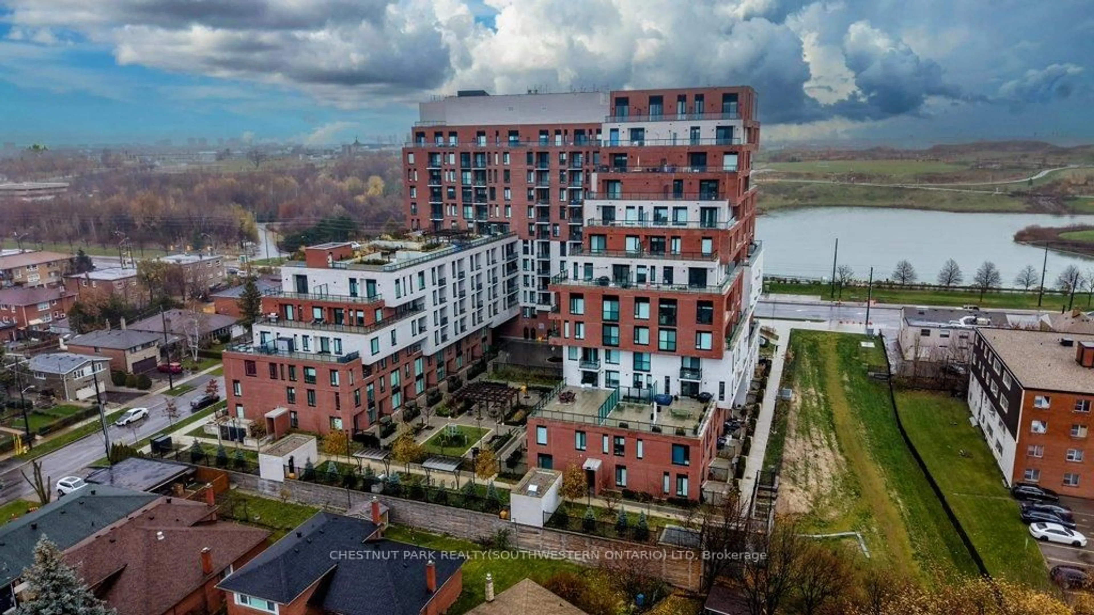 A pic from outside/outdoor area/front of a property/back of a property/a pic from drone, city buildings view from balcony for 3100 Keele St #612, Toronto Ontario M3M 0E1