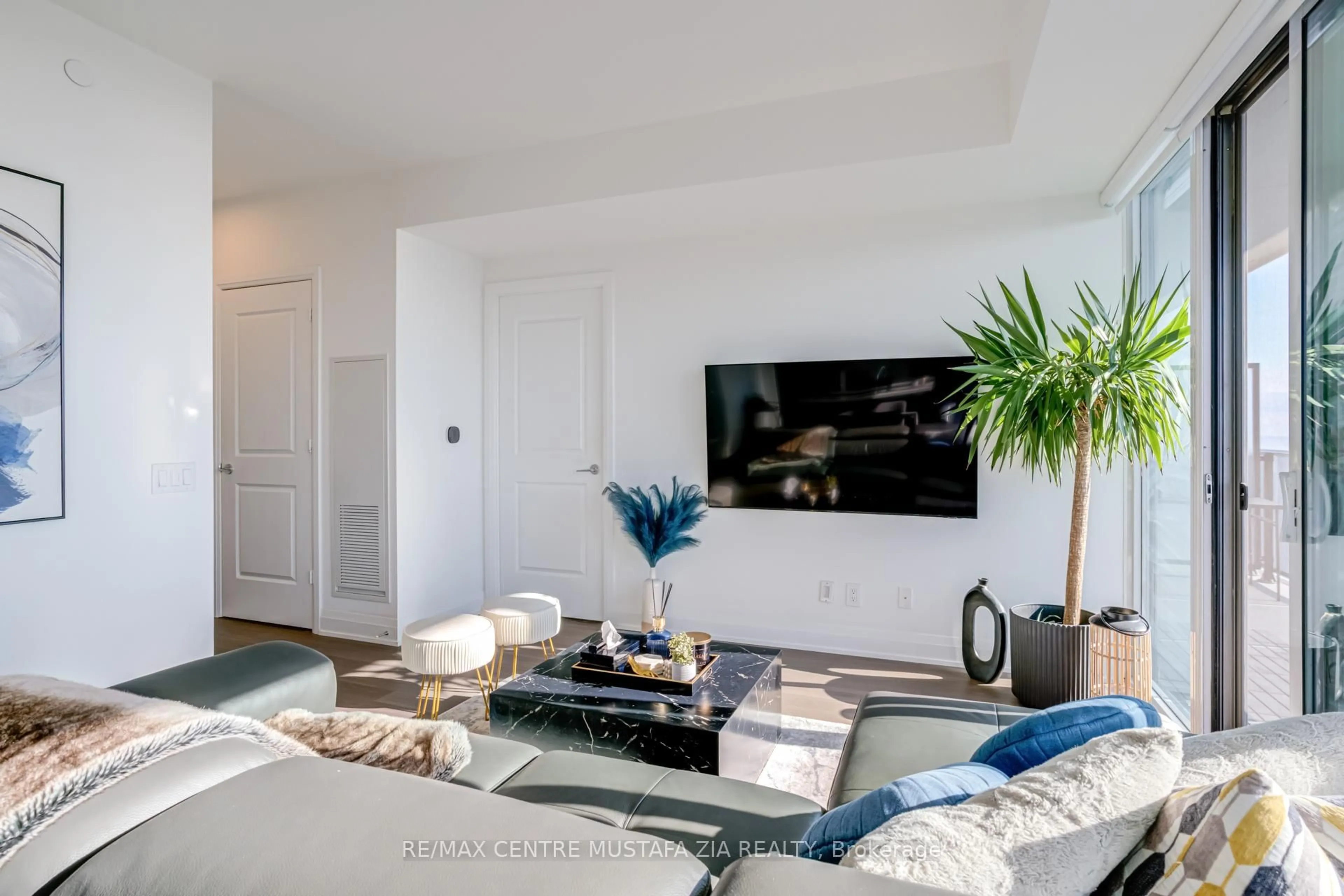 Living room with furniture, unknown for 70 Annie Craig Dr #4806, Toronto Ontario M8V 0G2