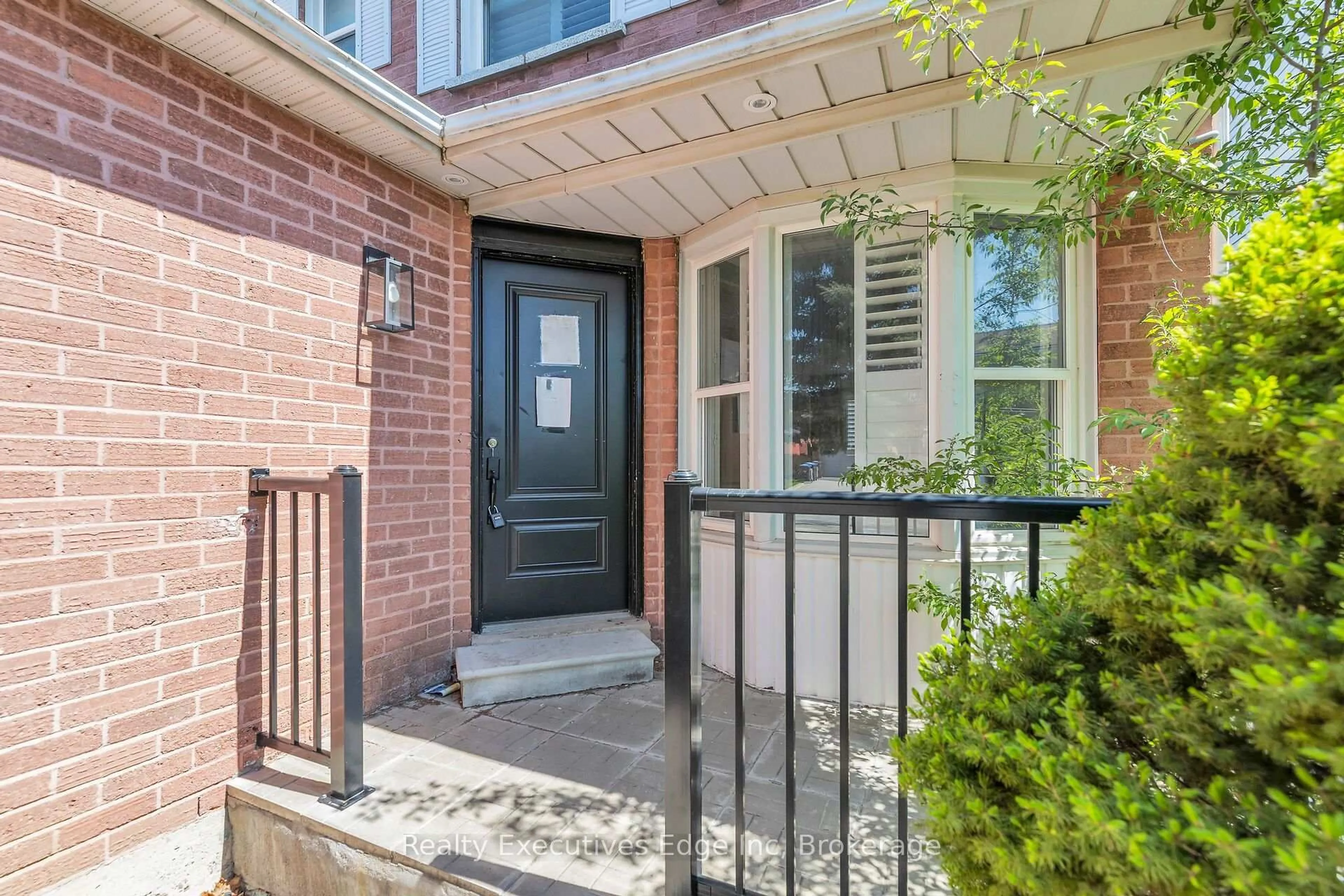 Unknown for 111 Ecclestone Dr, Brampton Ontario L6X 3P4