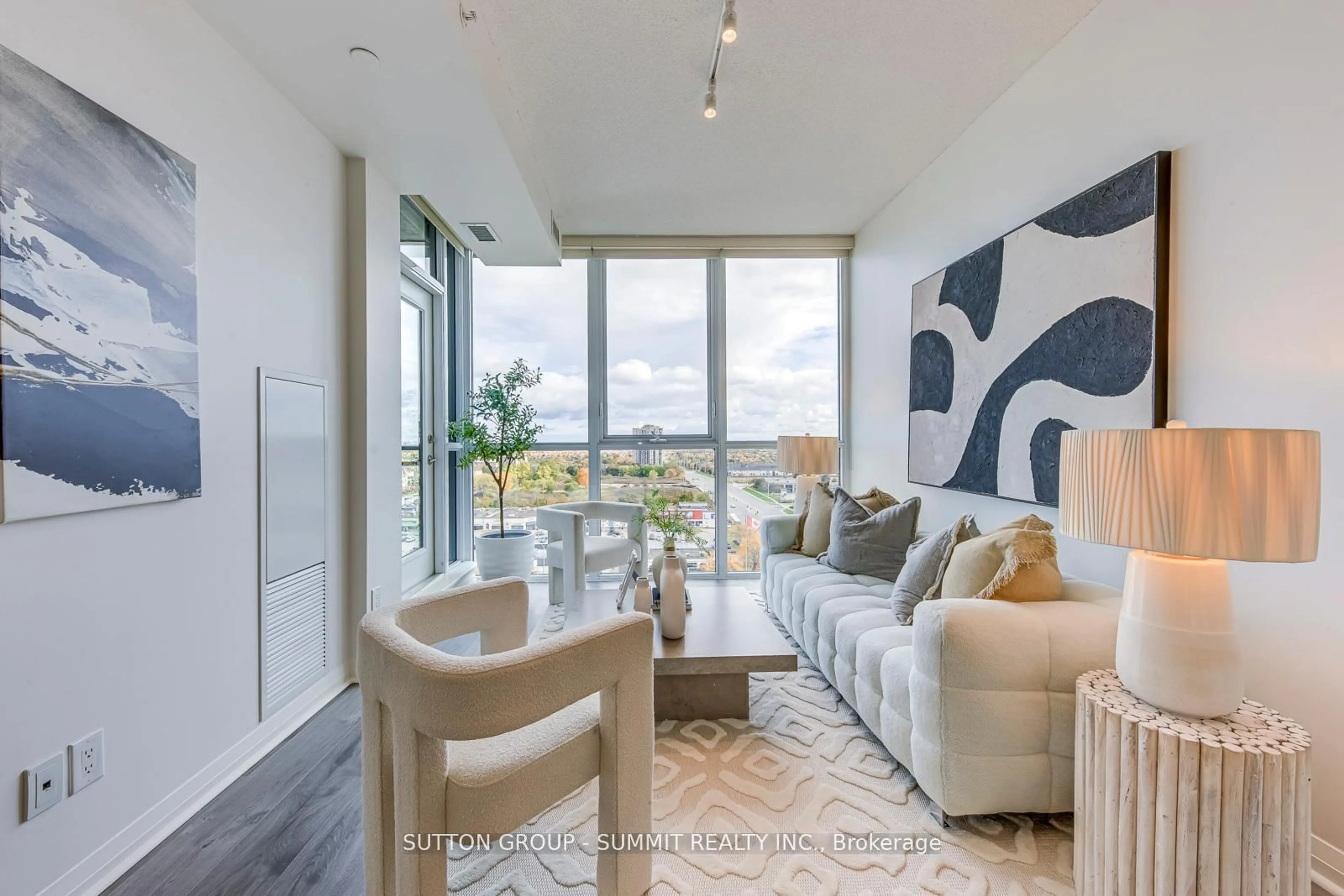 Living room with furniture, unknown for 55 Eglinton Ave #1305, Mississauga Ontario L5R 0E4