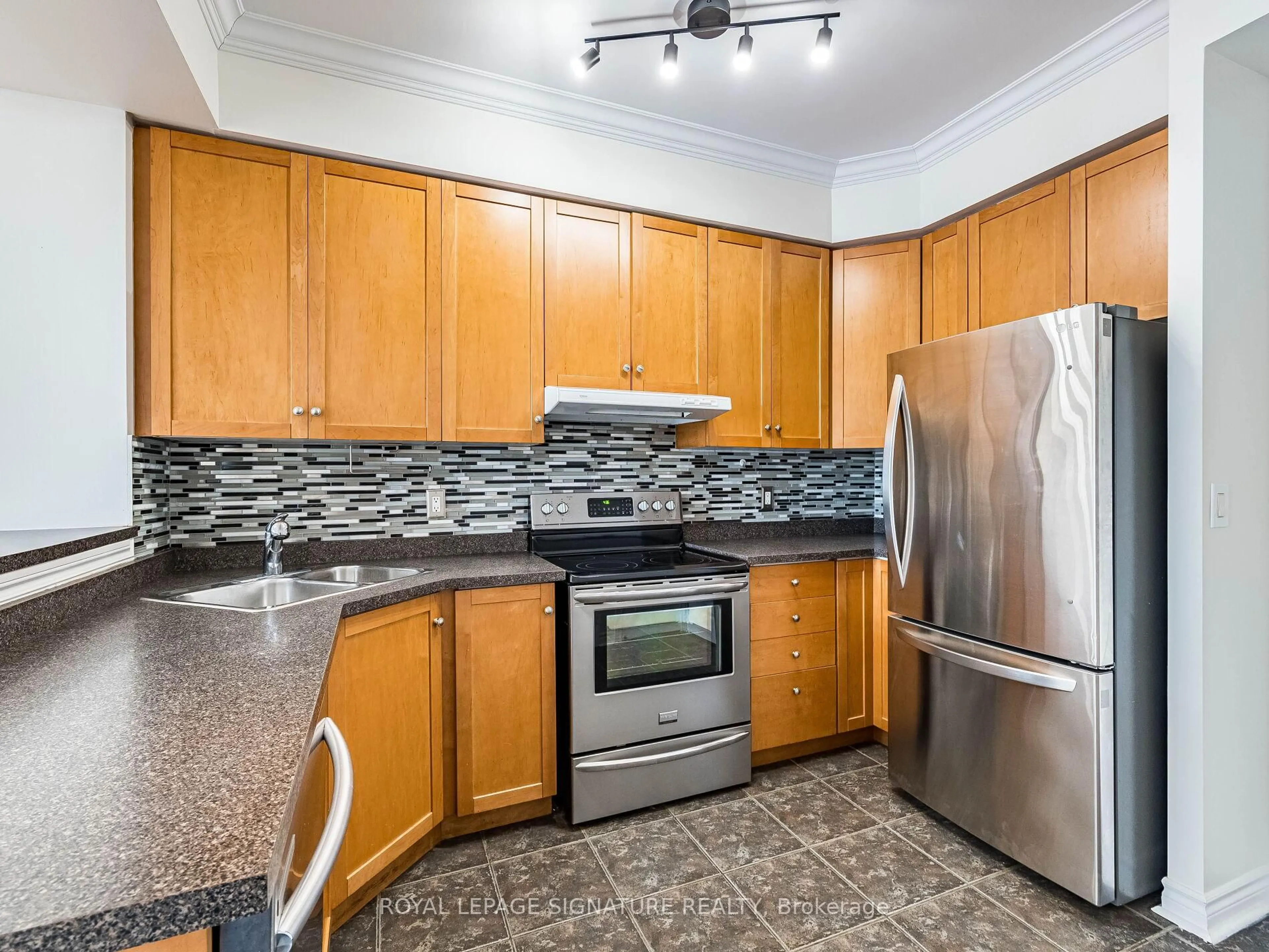 Standard kitchen, unknown for 3531 Lake Shore Blvd #202, Toronto Ontario M8W 1P4