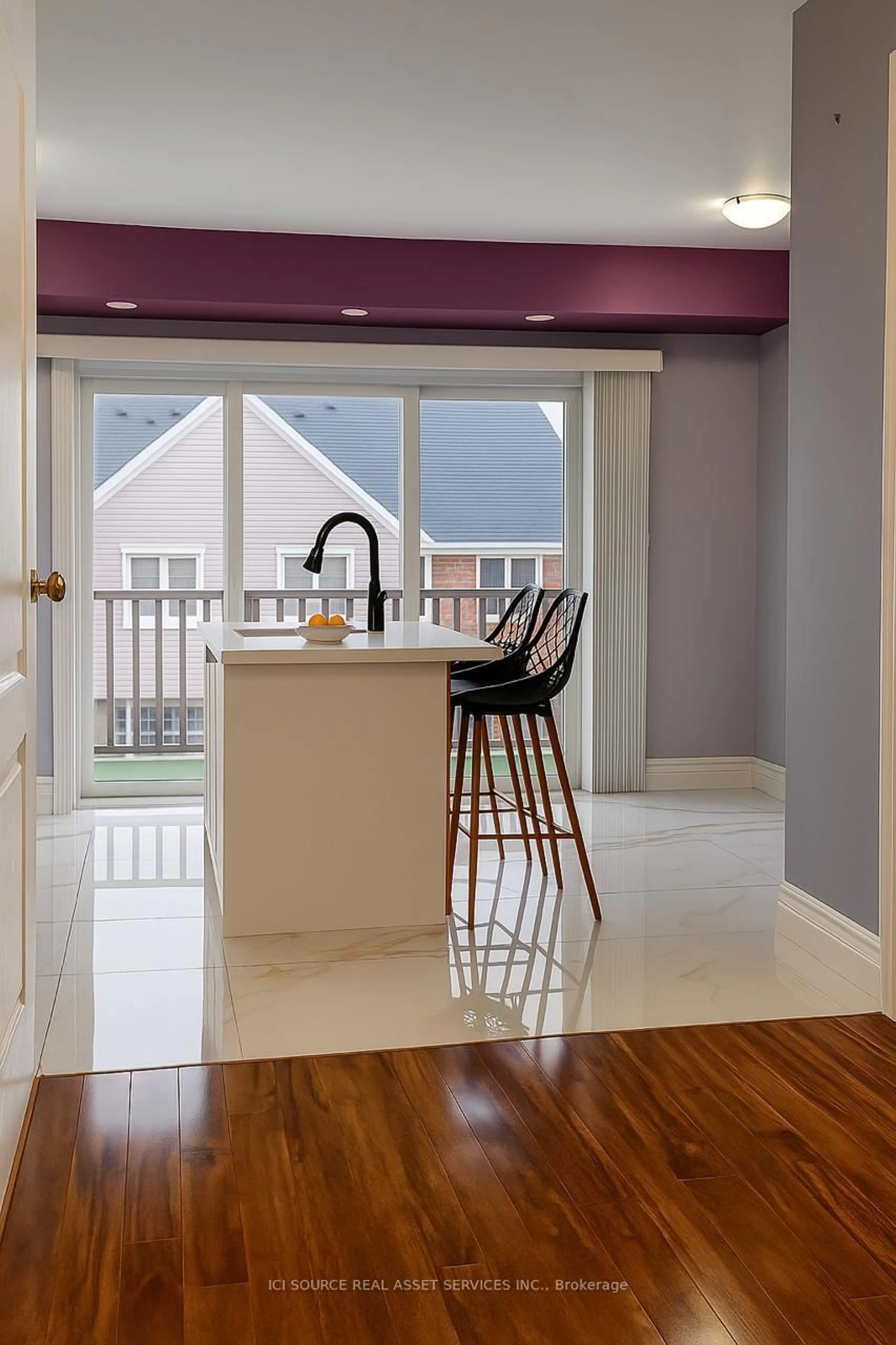 Open concept kitchen, unknown for 5050 Intrepid Dr #3, Mississauga Ontario L5M 0E5