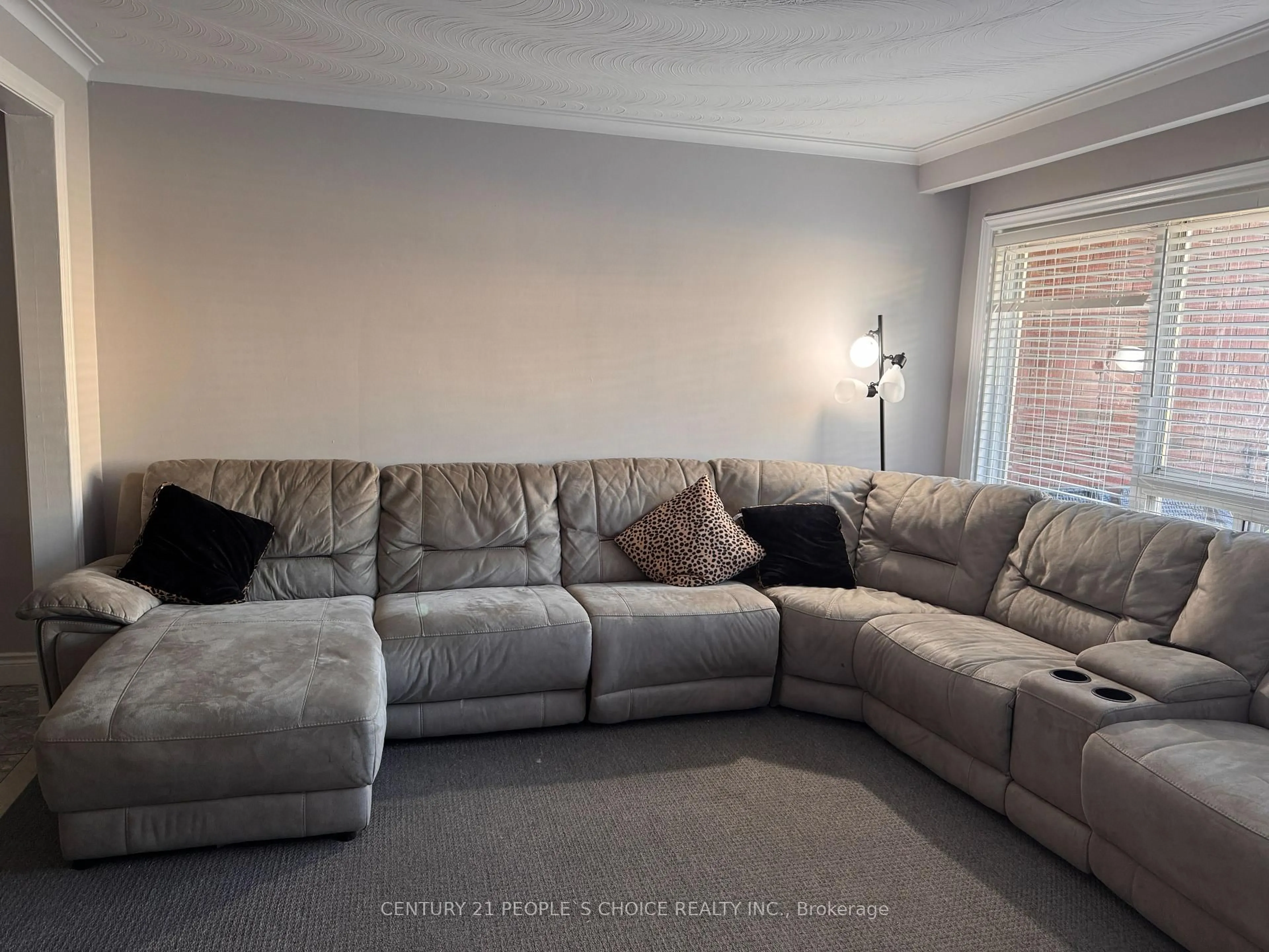 Living room with furniture, unknown for 538 Caledonia Rd, Toronto Ontario M6E 4V4