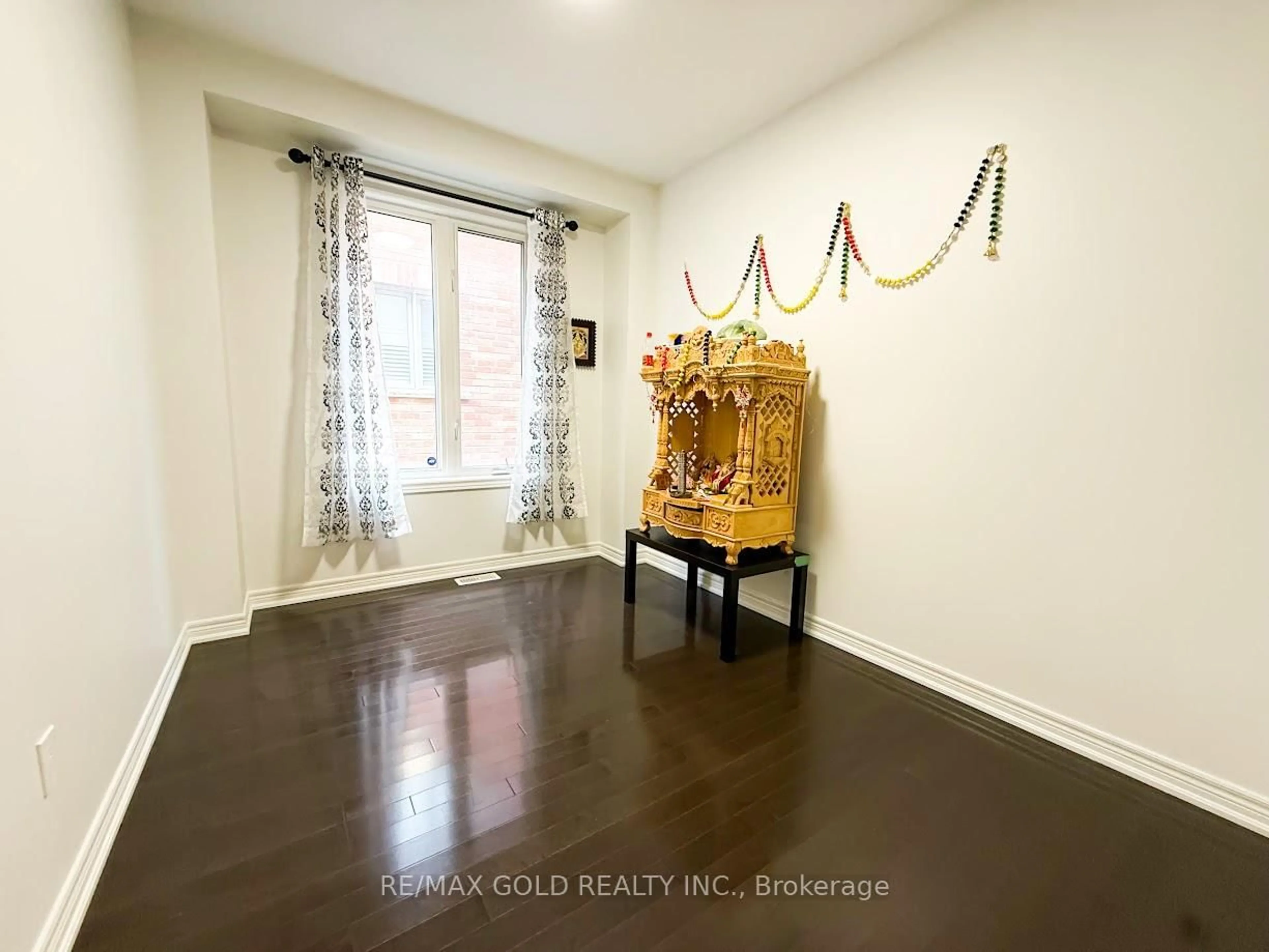 A pic of a room for 21 Parity Rd, Brampton Ontario L6X 0Z3