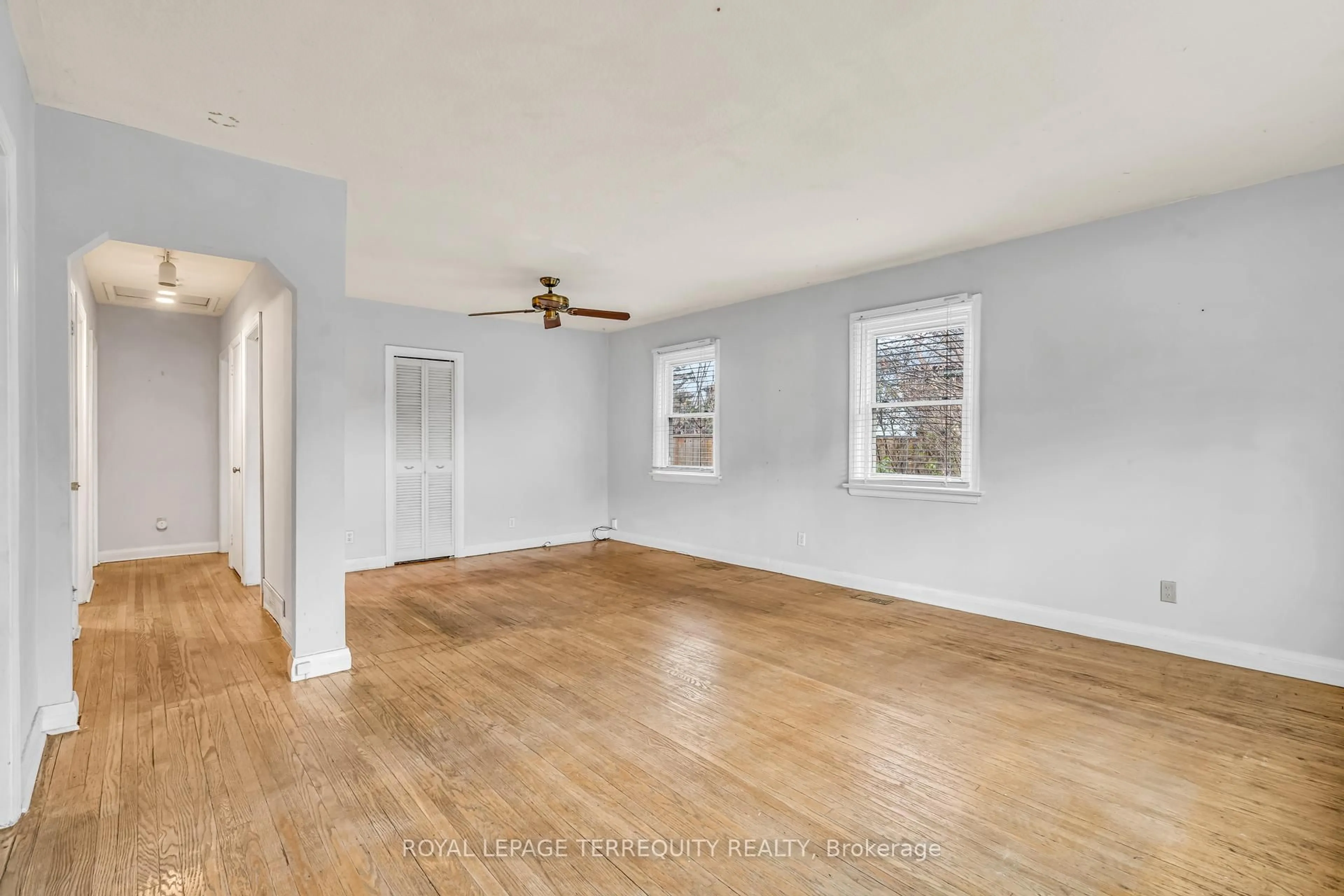 A pic of a room for 29 Woolton Cres, Toronto Ontario M6M 4L1