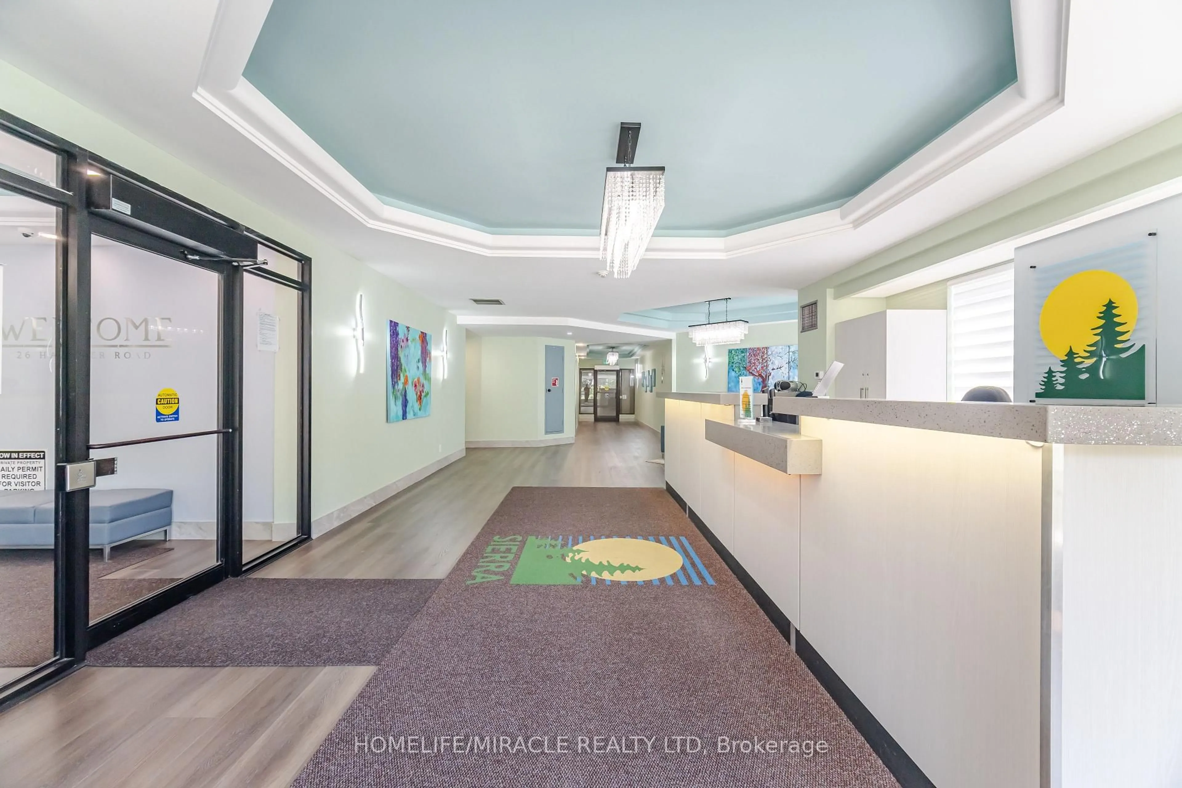 Indoor foyer for 26 Hanover Rd #1705, Brampton Ontario L6S 4T2