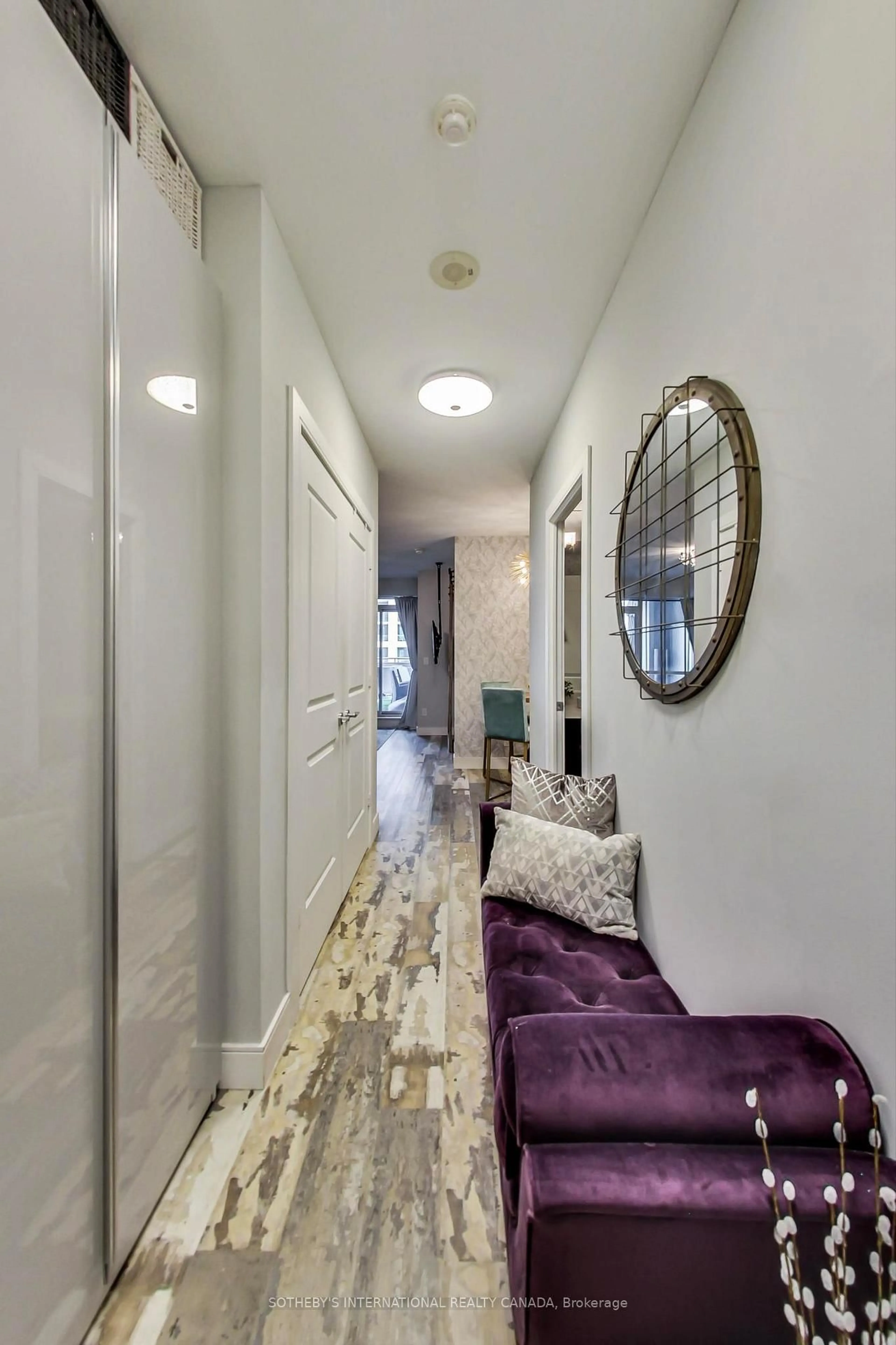 Indoor entryway for 16 Brookers Lane #407, Toronto Ontario M8V 0A5