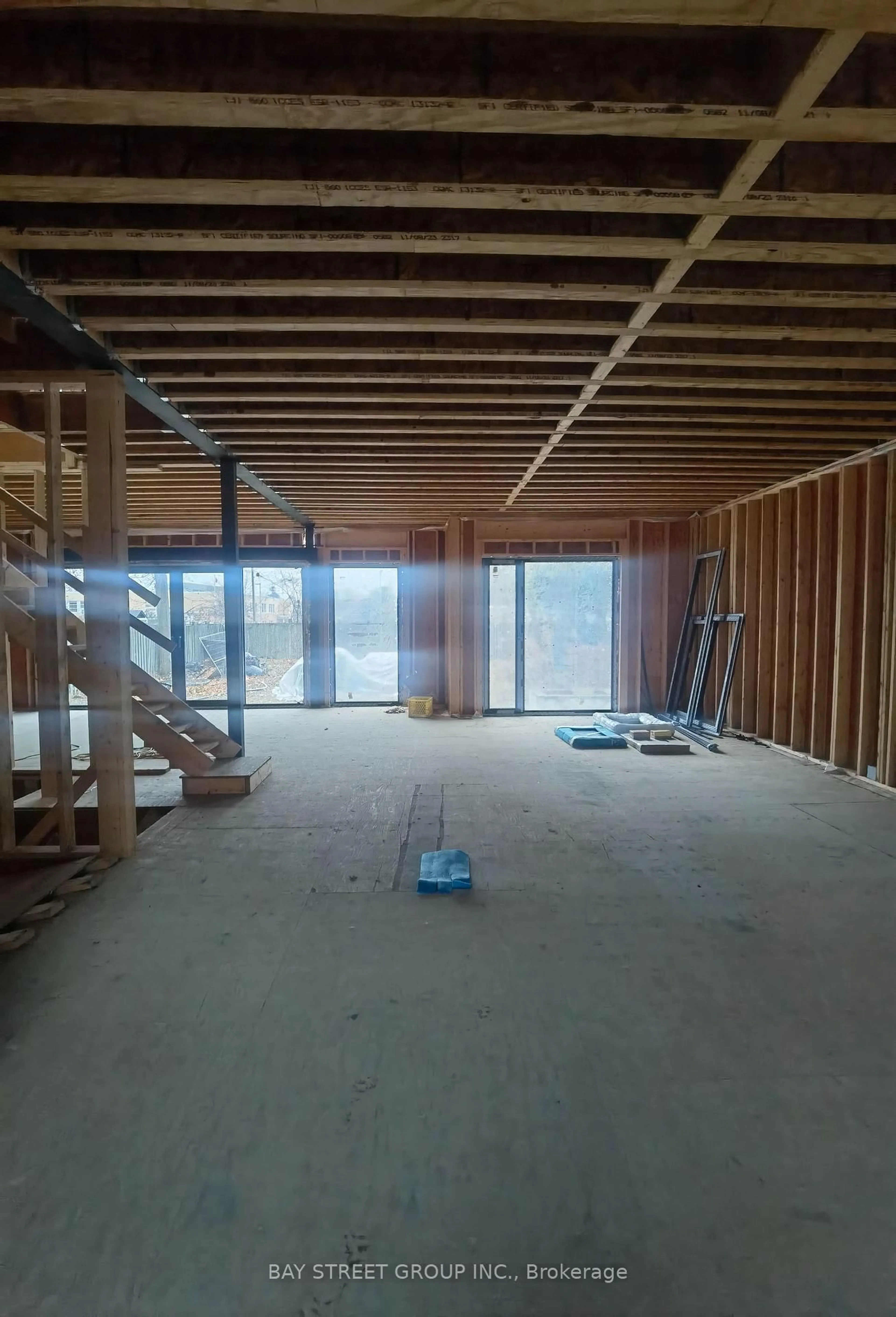 A pic of a room for 1332 Northaven Dr, Mississauga Ontario L5G 4E9