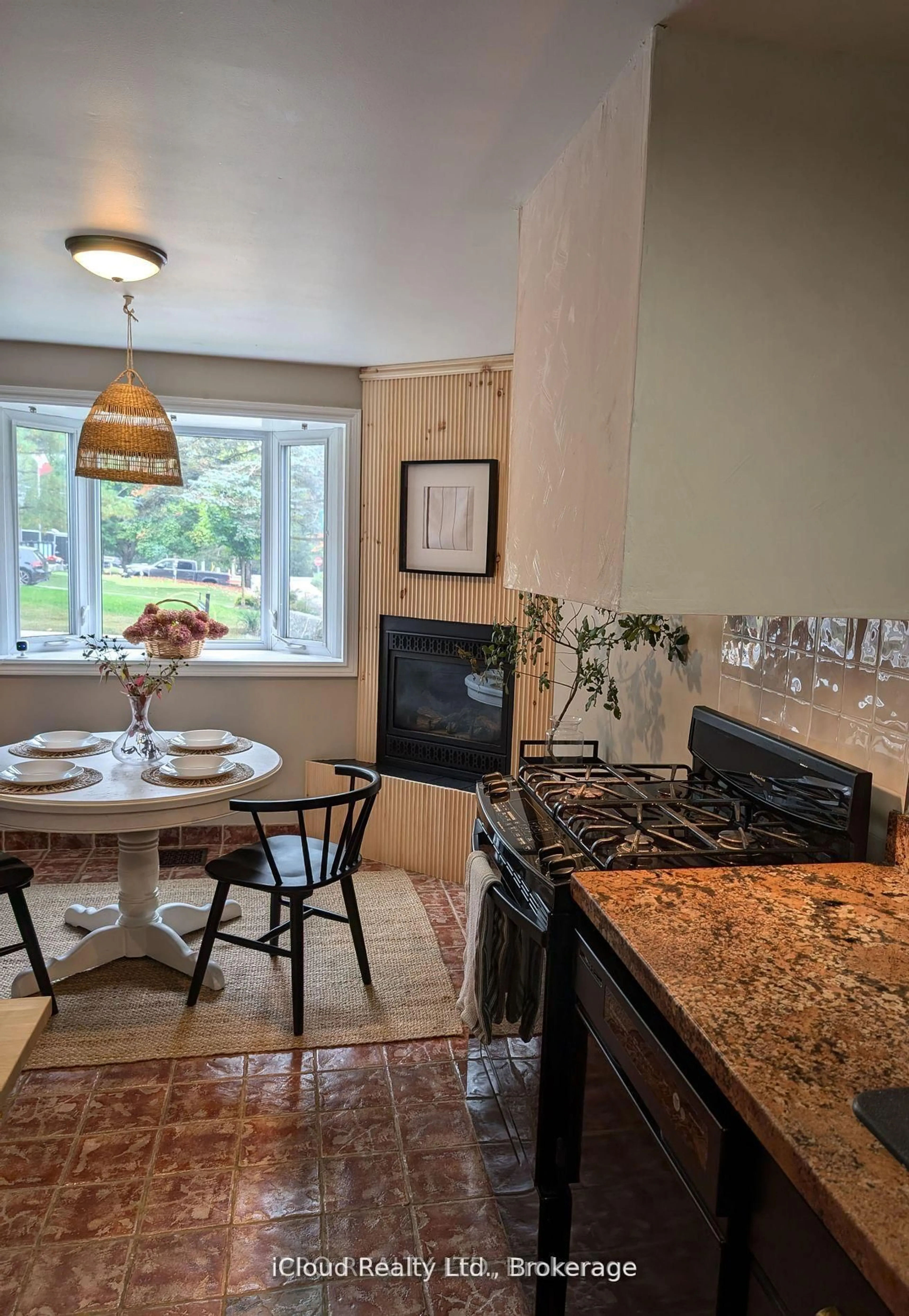 Unknown for 11 Maple Lane, Caledon Ontario L7E 0L3