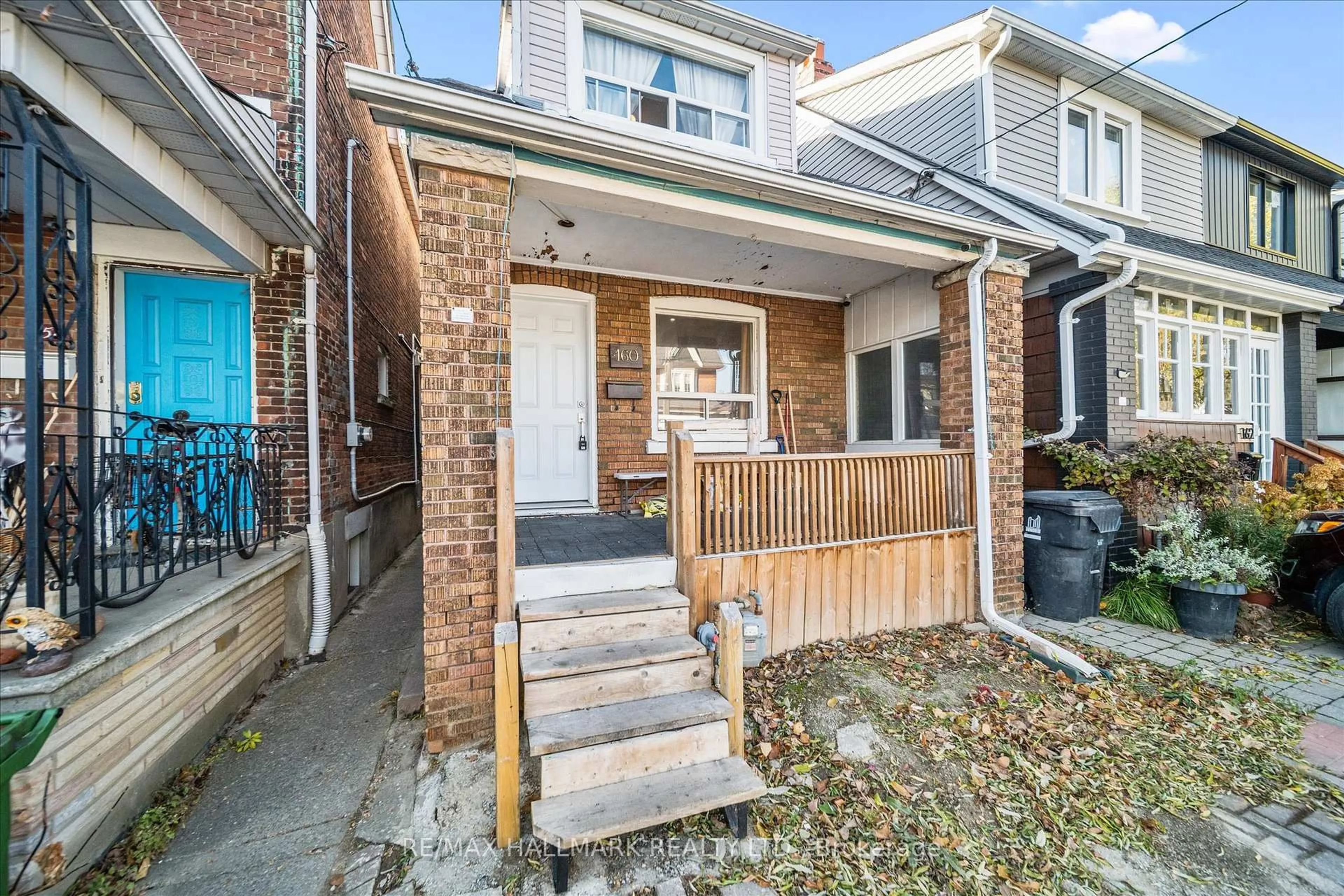 Home with brick exterior material, street for 160 Silverthorn Ave, Toronto Ontario M6N 3K3