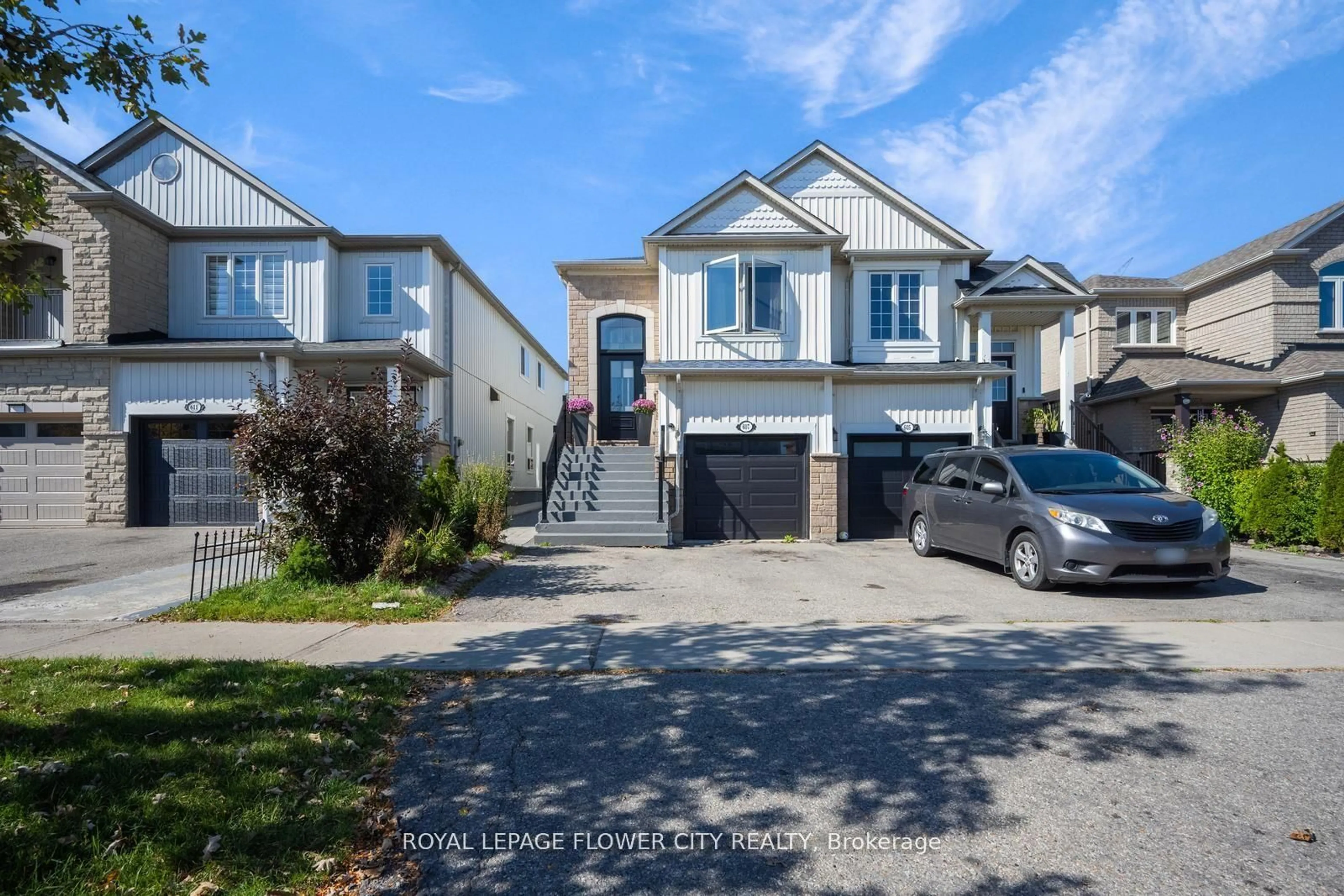 Unknown for 607 Rossellini Dr, Mississauga Ontario L5W 1M5
