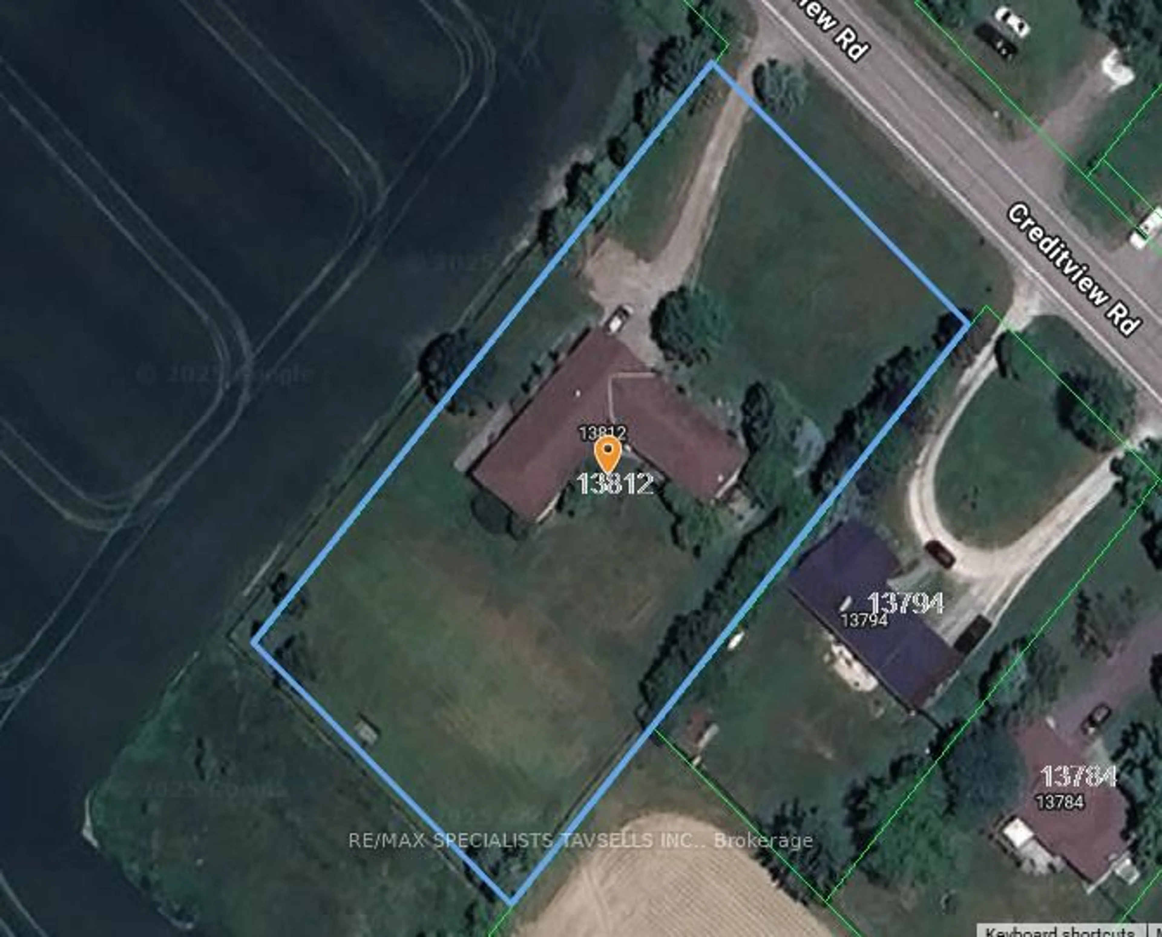 A pic from outside/outdoor area/front of a property/back of a property/a pic from drone, unknown for 13812 Creditview Rd, Caledon Ontario L7C 1Y3