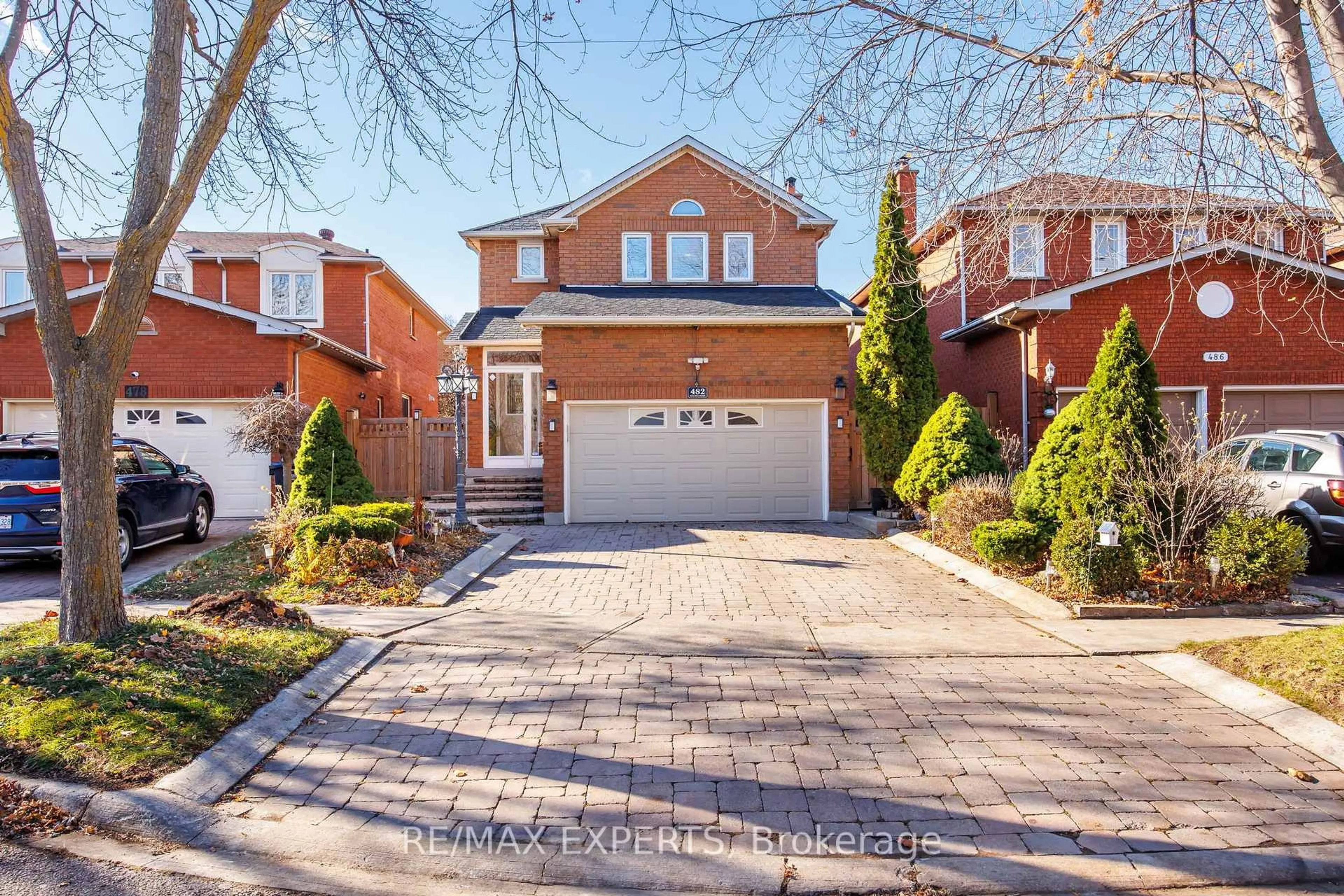 Home with brick exterior material, street for 482 Malaga Rd, Mississauga Ontario L5B 3W2