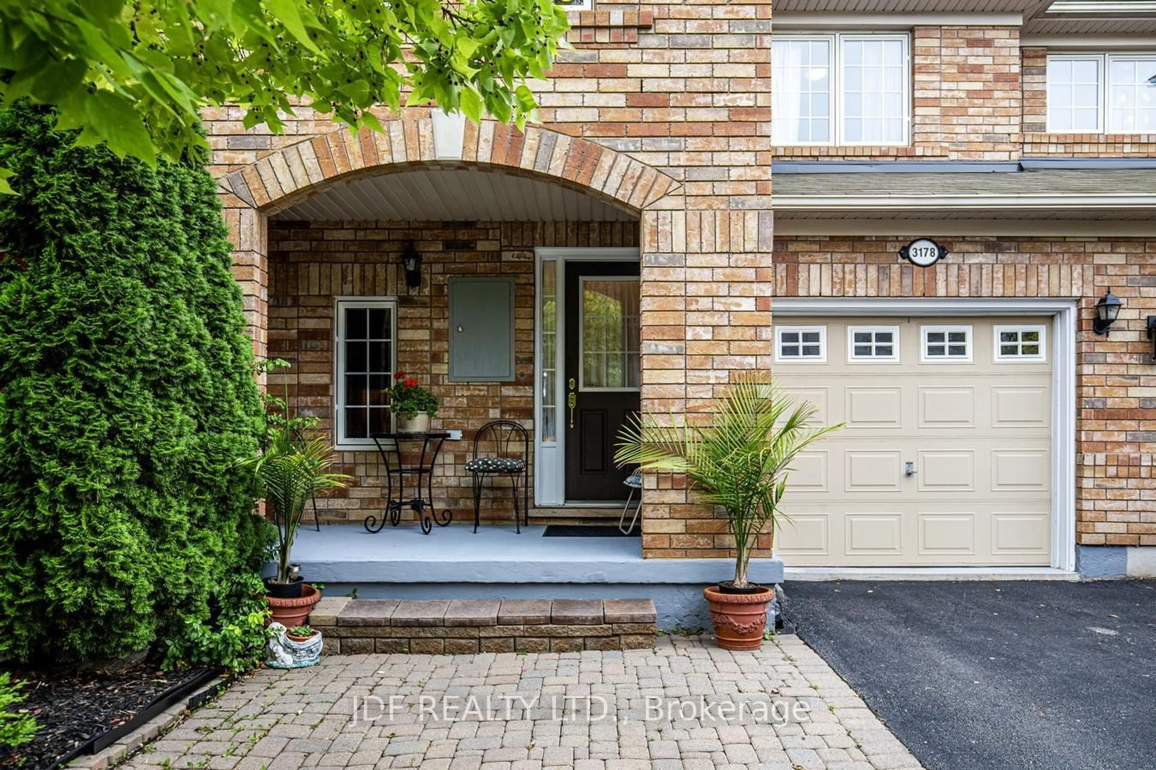Home with brick exterior material, street for 3178 Stornoway Circ, Oakville Ontario L6M 5H7