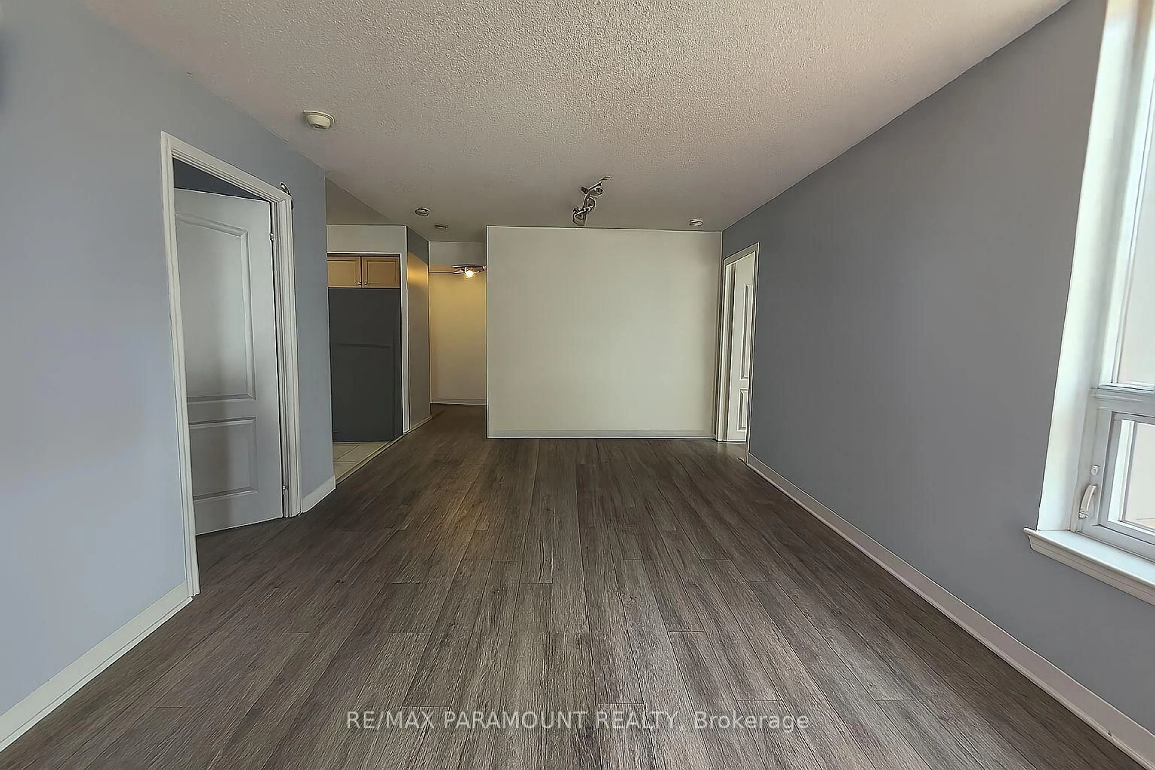 A pic of a room for 4080 Living Arts Dr #1105, Mississauga Ontario L5B 4N3