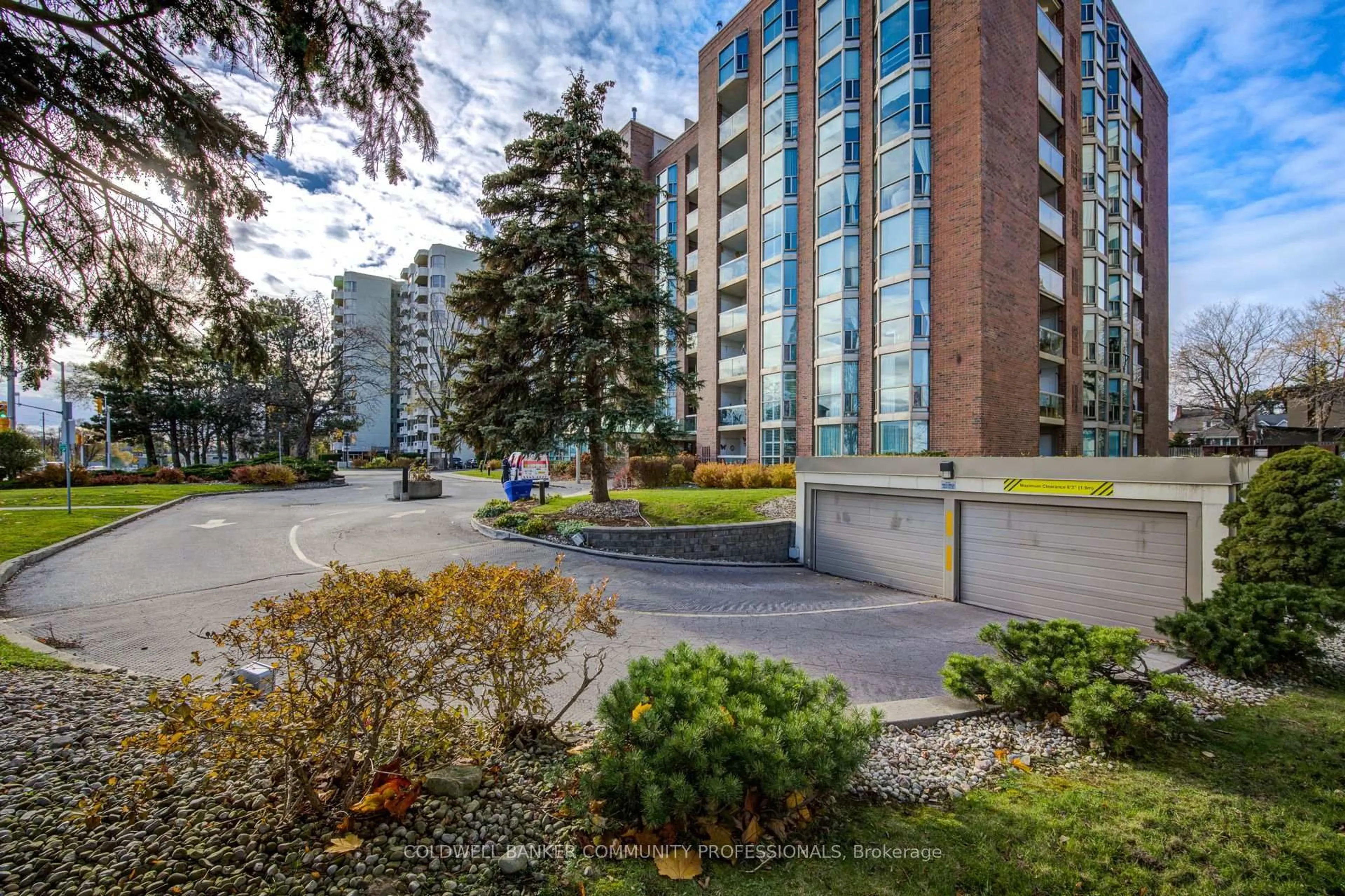 Unknown for 1225 North Shore Blvd #503, Burlington Ontario L7S 1Z6