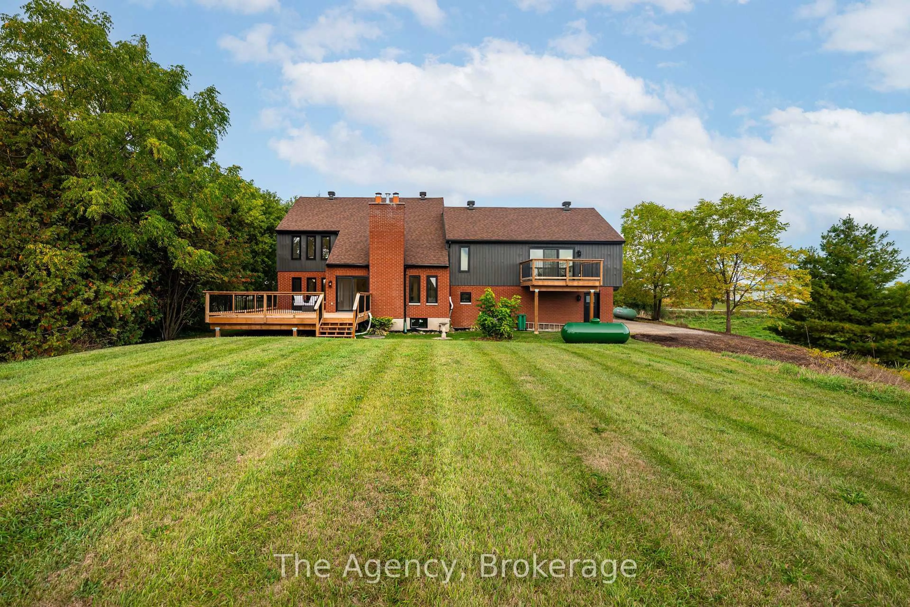 A pic from outside/outdoor area/front of a property/back of a property/a pic from drone, unknown for 14582 Chinguacousy Rd, Caledon Ontario L0P 1C0