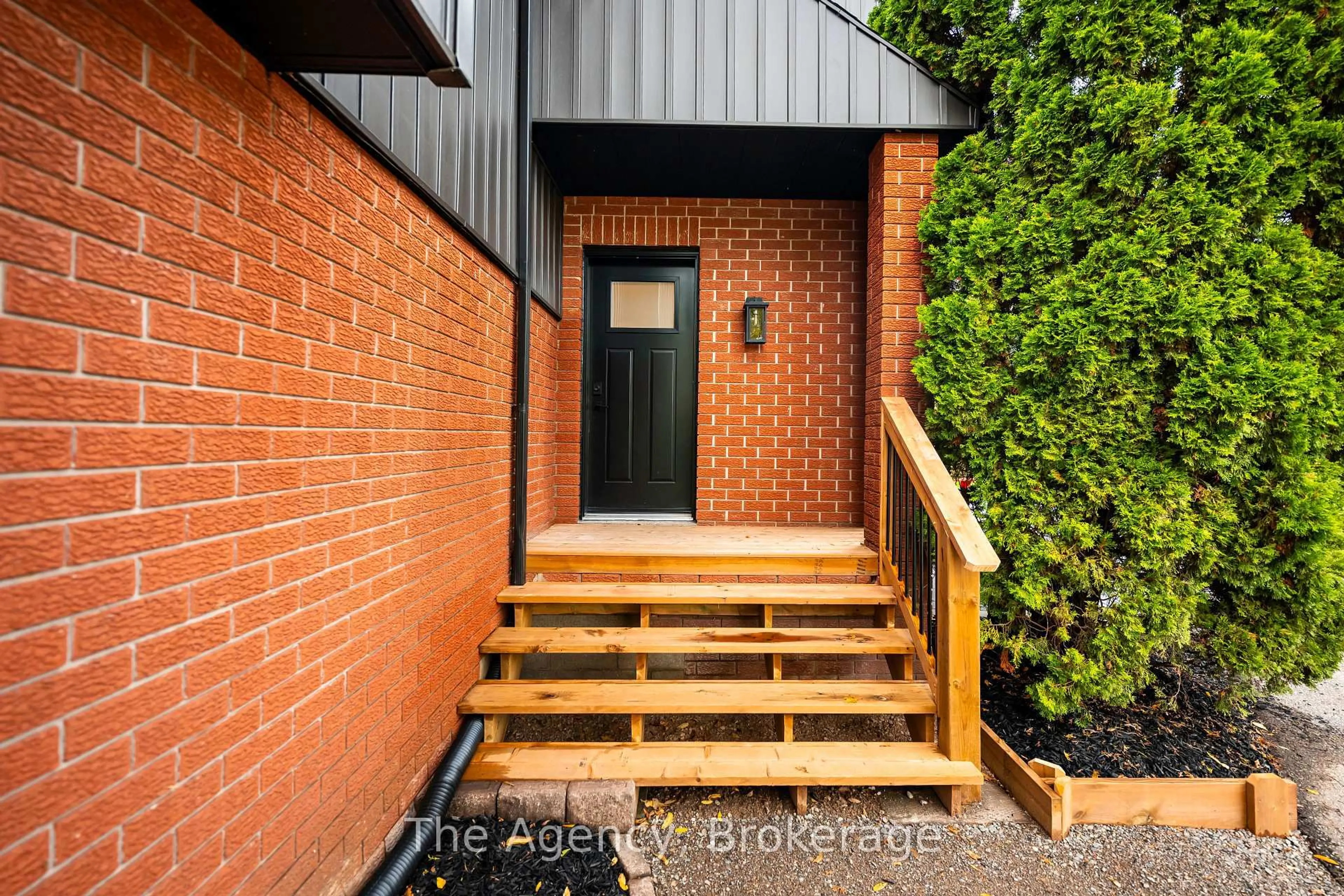 Home with brick exterior material, street for 14582 Chinguacousy Rd, Caledon Ontario L0P 1C0