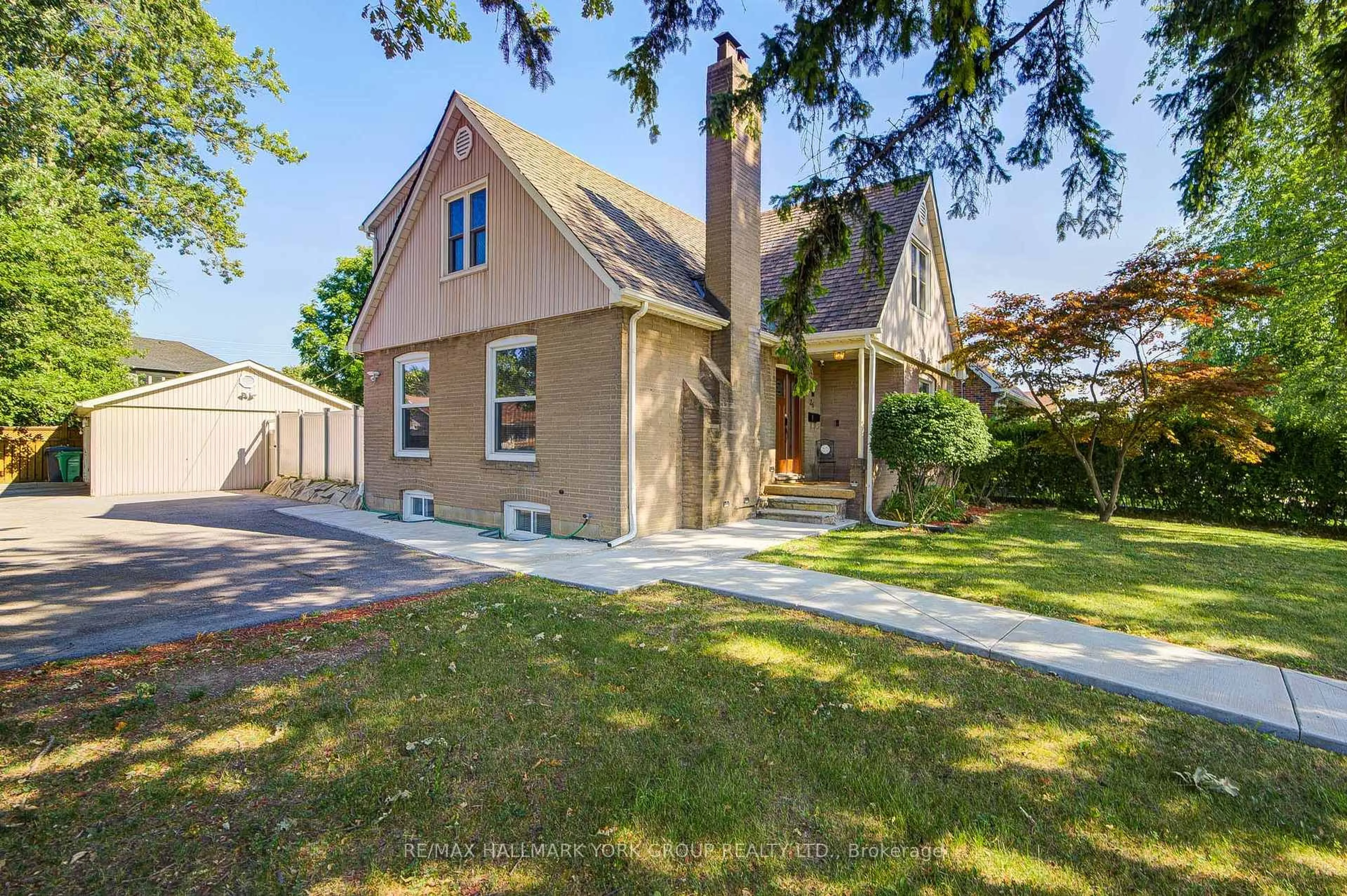 Home with brick exterior material, street for 26 Gregory St, Brampton Ontario L6Y 1G1