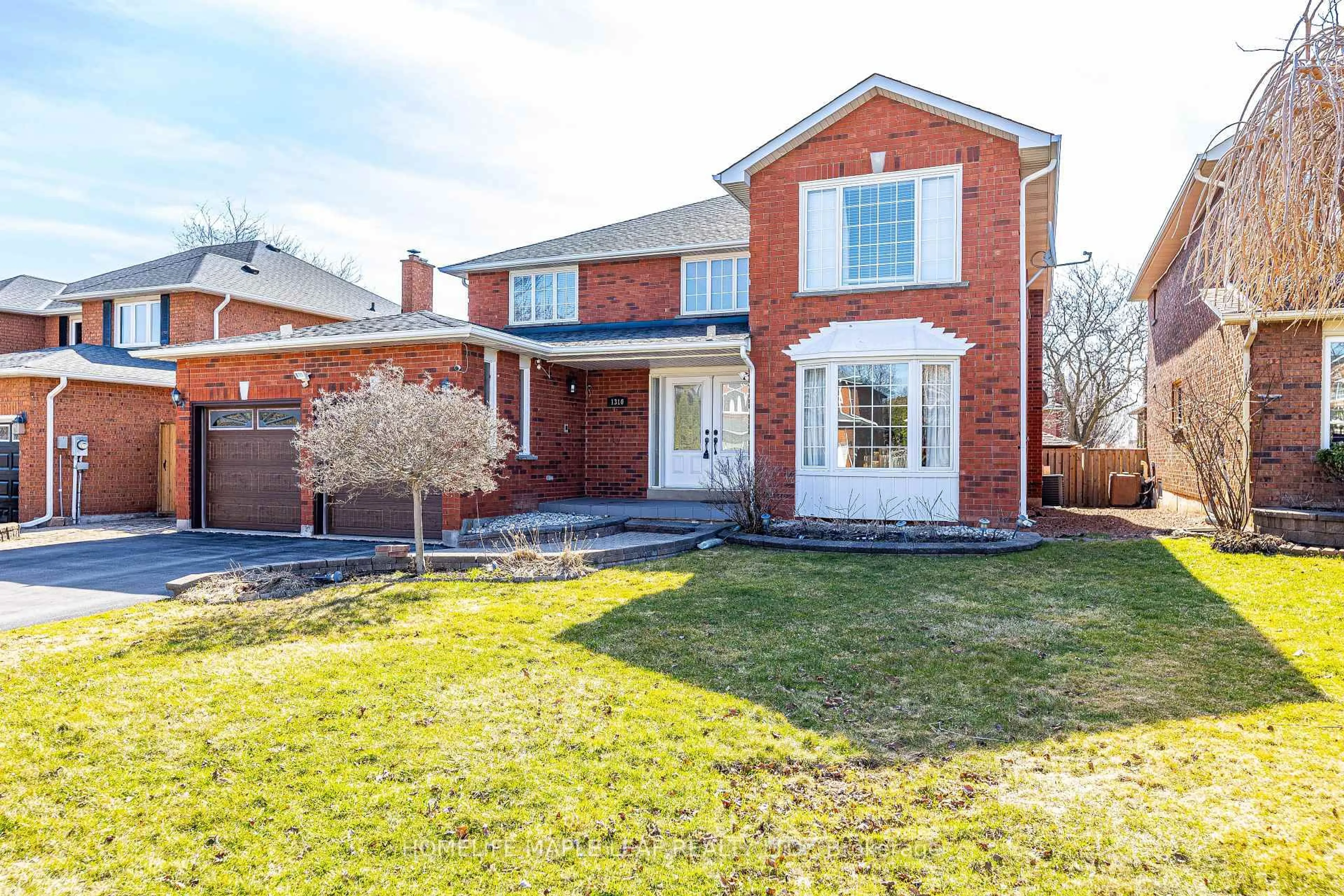 Home with brick exterior material, street for 1310 Greenridge Circ, Oakville Ontario L6M 2J7