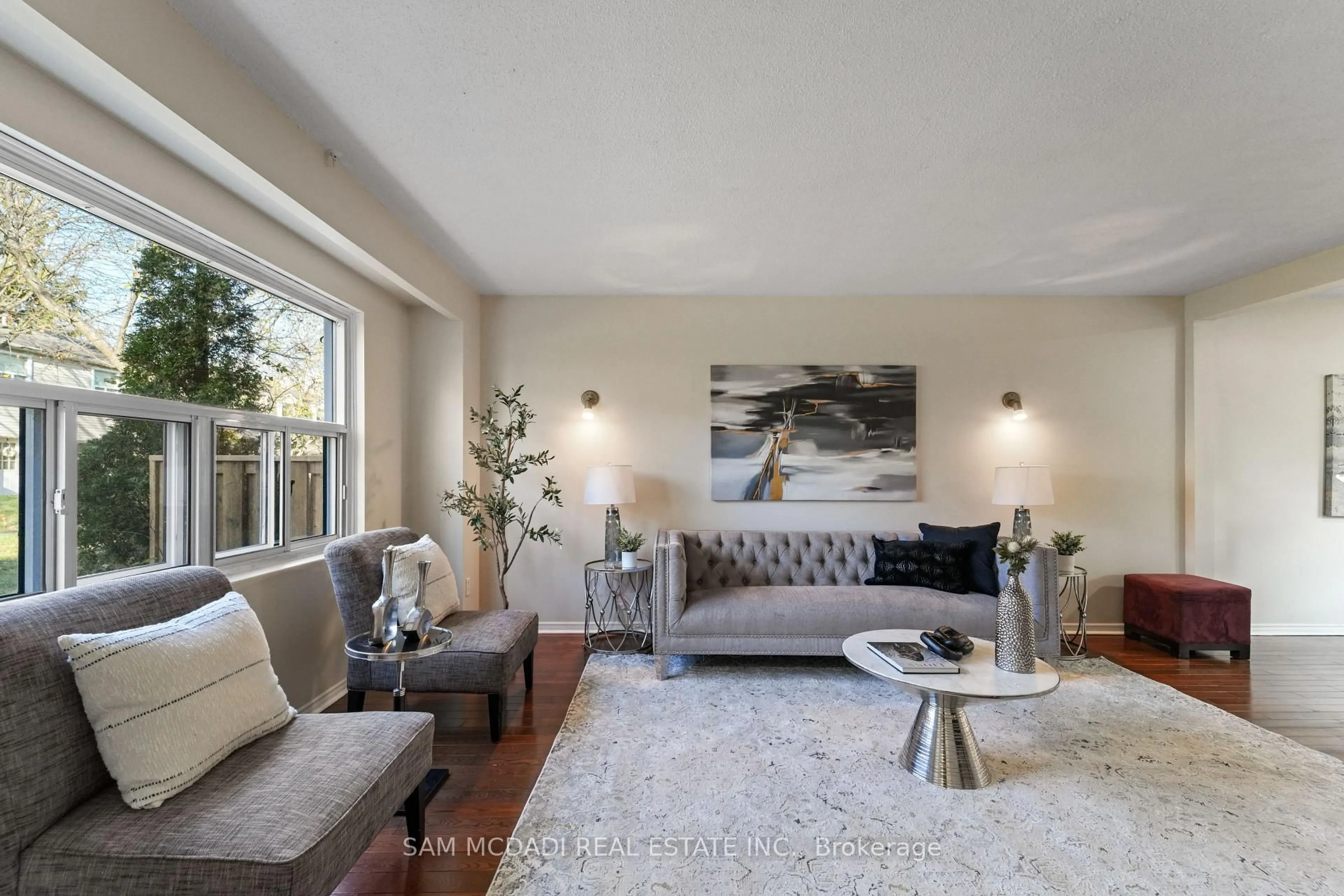 Living room with furniture, unknown for 1050 Shawnmarr Rd #132, Mississauga Ontario L5H 3V1