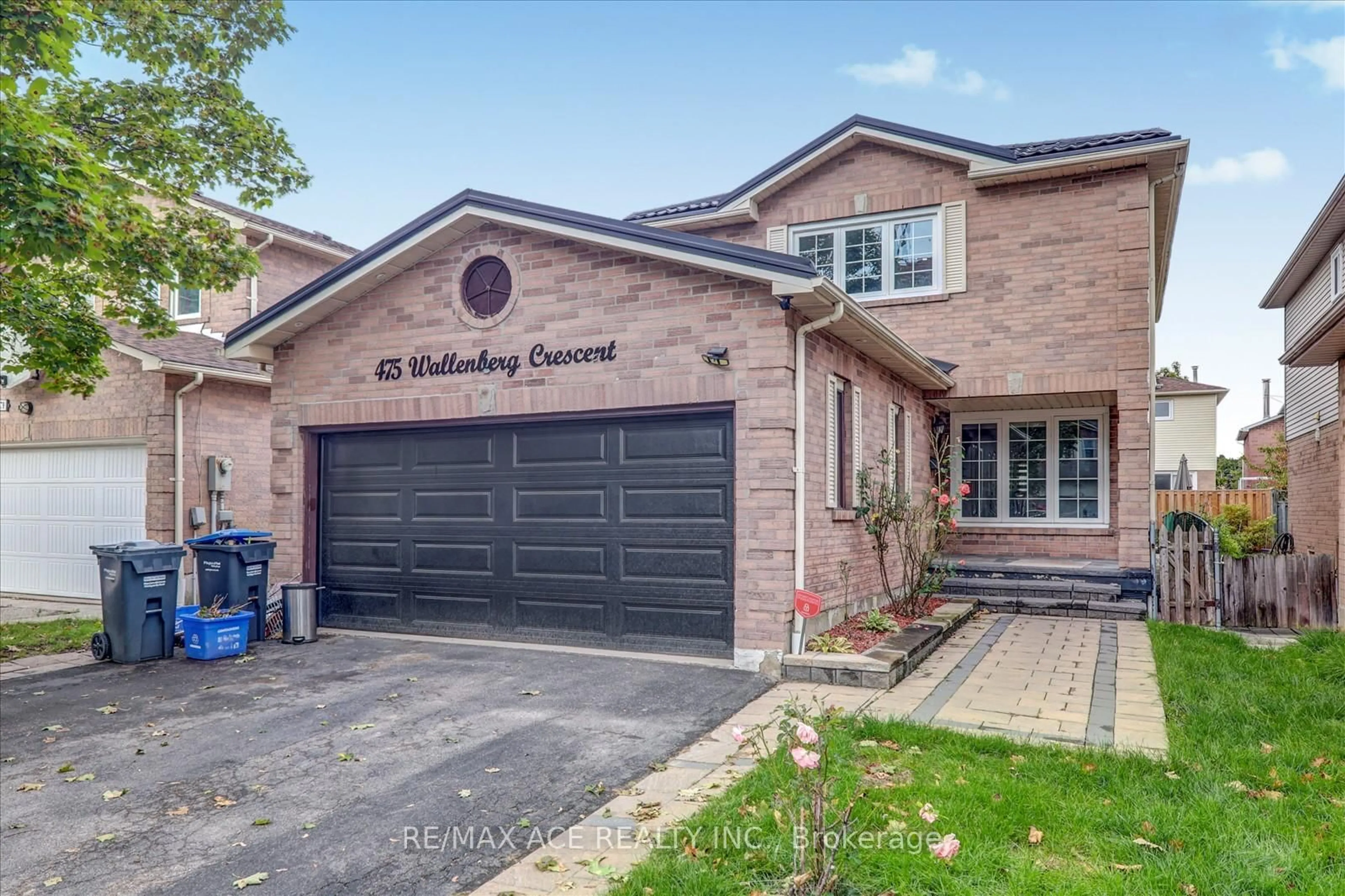 Home with brick exterior material, street for 475 Wallenberg Cres, Mississauga Ontario L5B 3M2