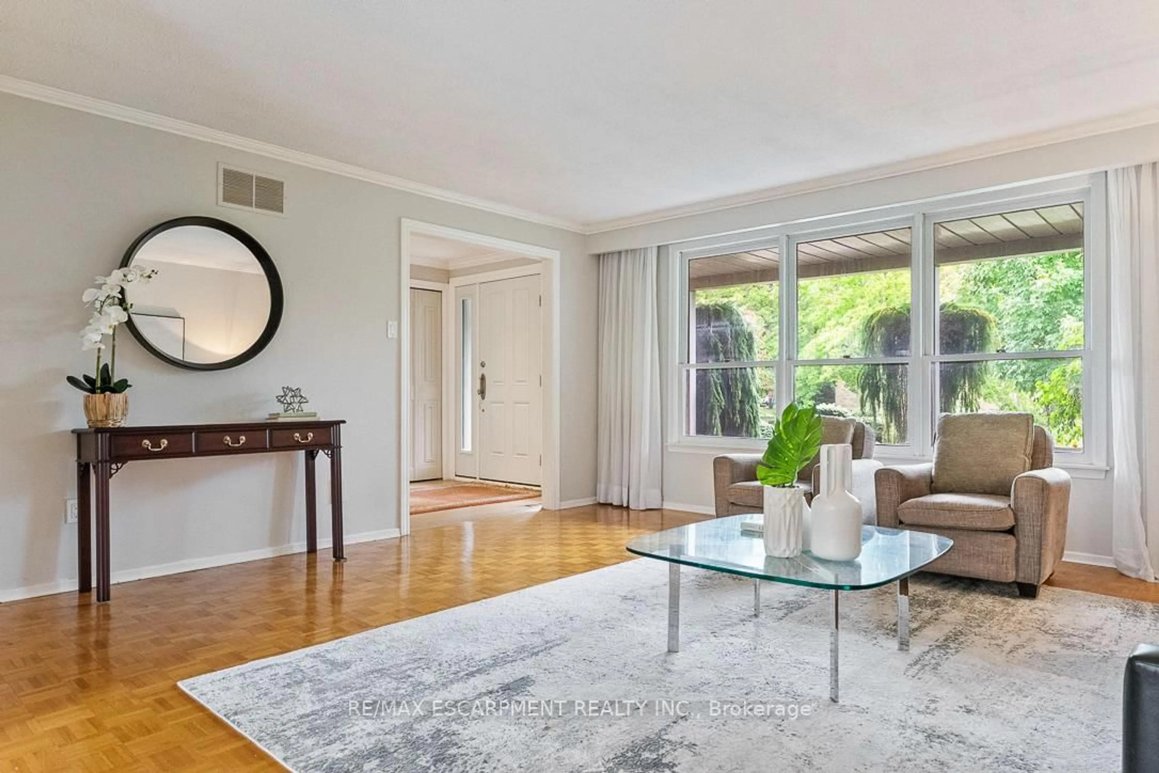 Living room with furniture, unknown for 2369 Baccaro Rd, Oakville Ontario L6J 5V9