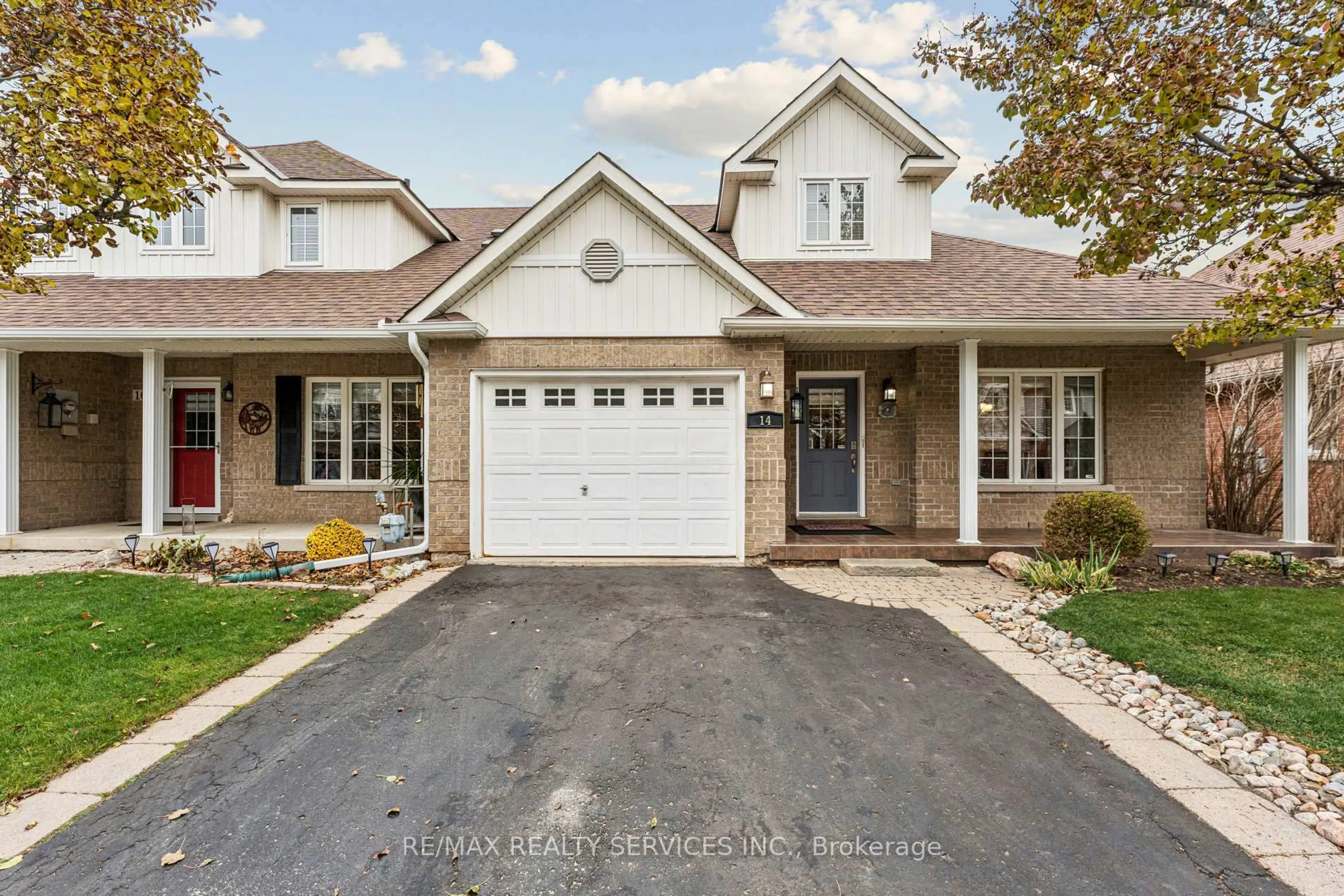 Home with brick exterior material, street for 14 McKinley Cres, Caledon Ontario L7C 1G9