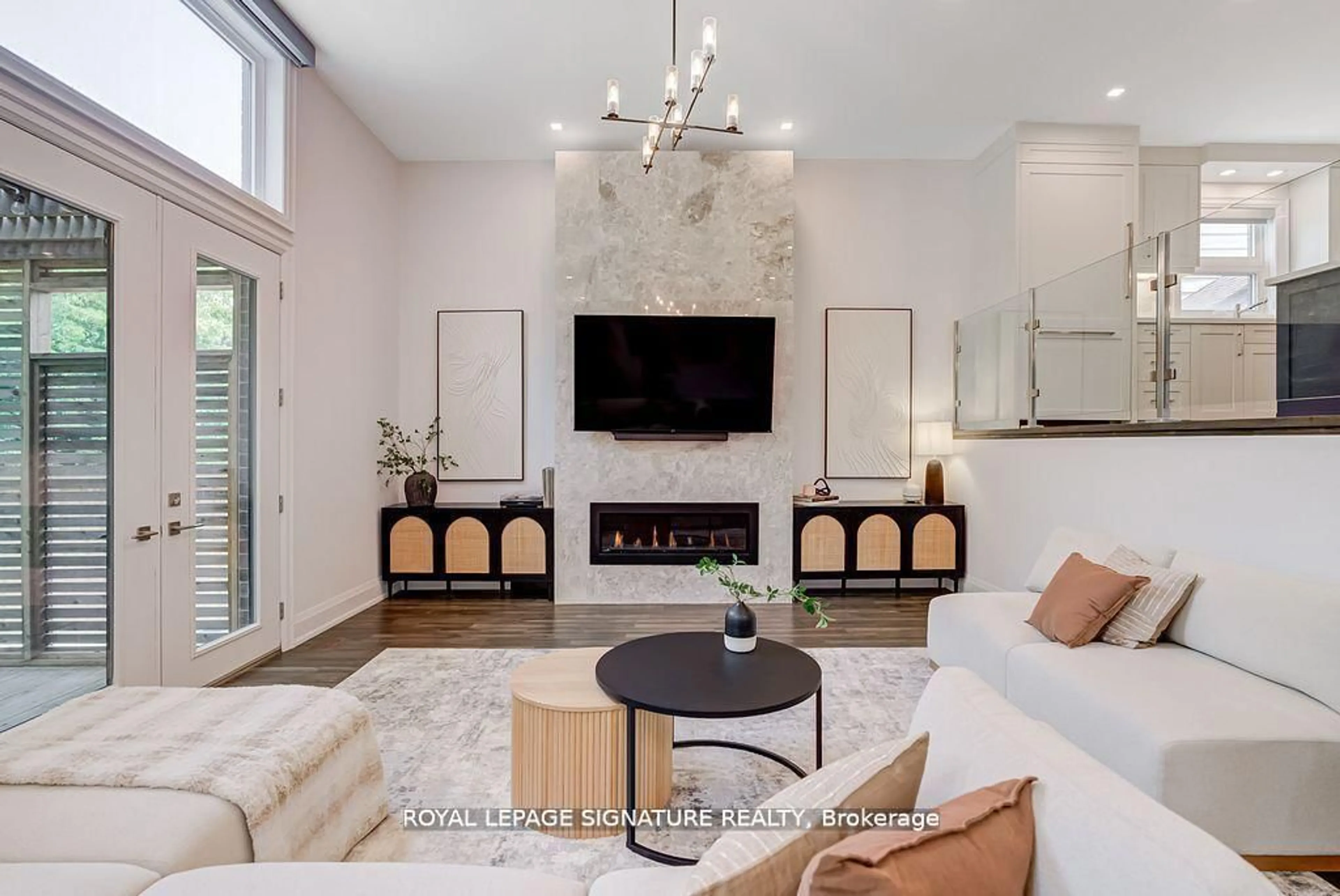 Living room with furniture, ceramic/tile floor for 110 Evans Ave, Toronto Ontario M8Z 1H9