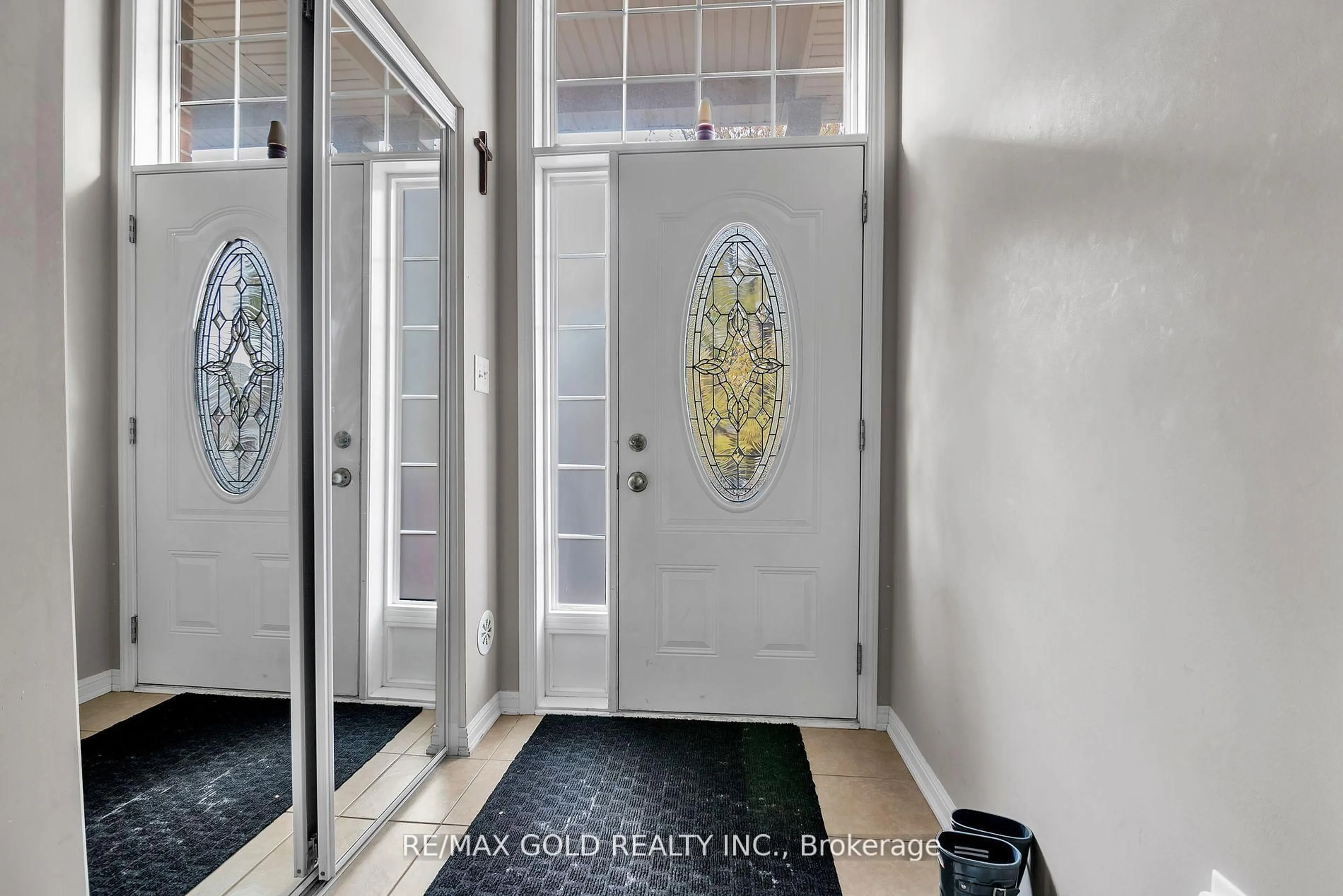 Indoor entryway for 81 Bevington Rd, Brampton Ontario L7A 0R7