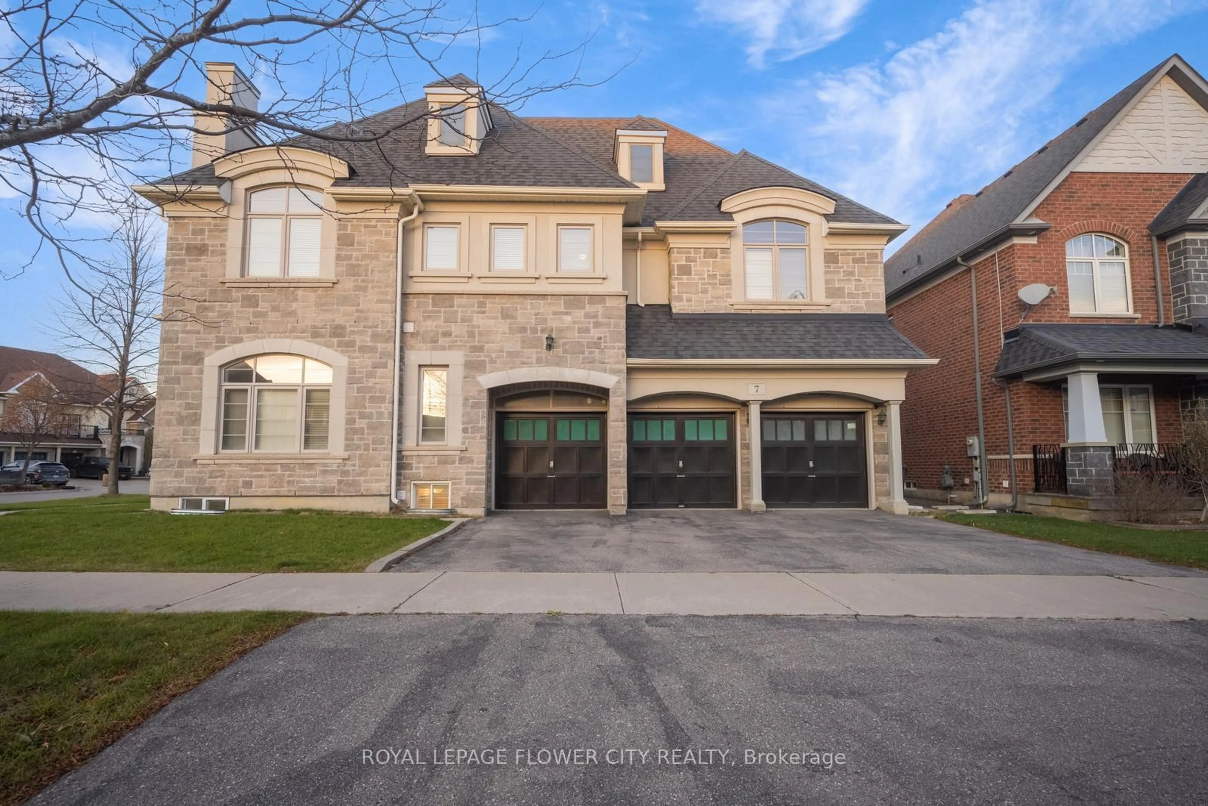 Home with brick exterior material, street for 7 Tonalite Rd, Brampton Ontario L6P 3Y6