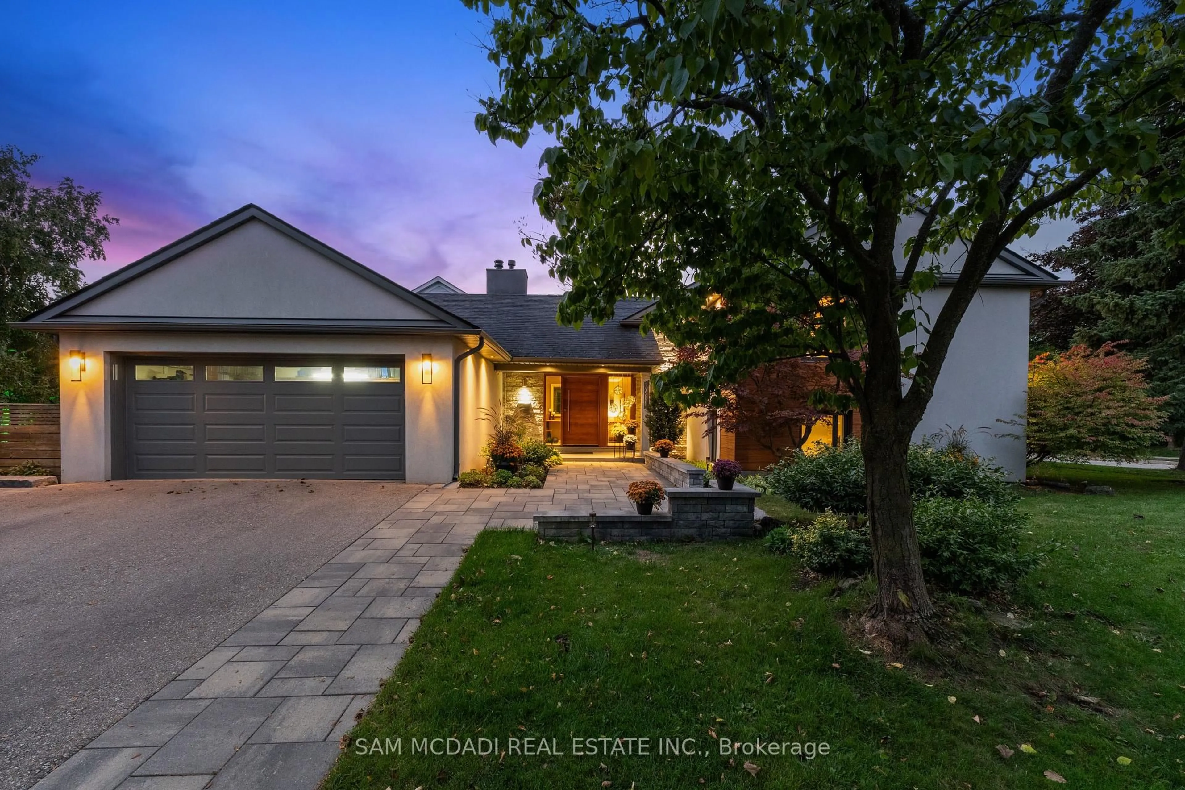 Unknown for 2480 Parmeer Dr, Mississauga Ontario L5C 2Y2