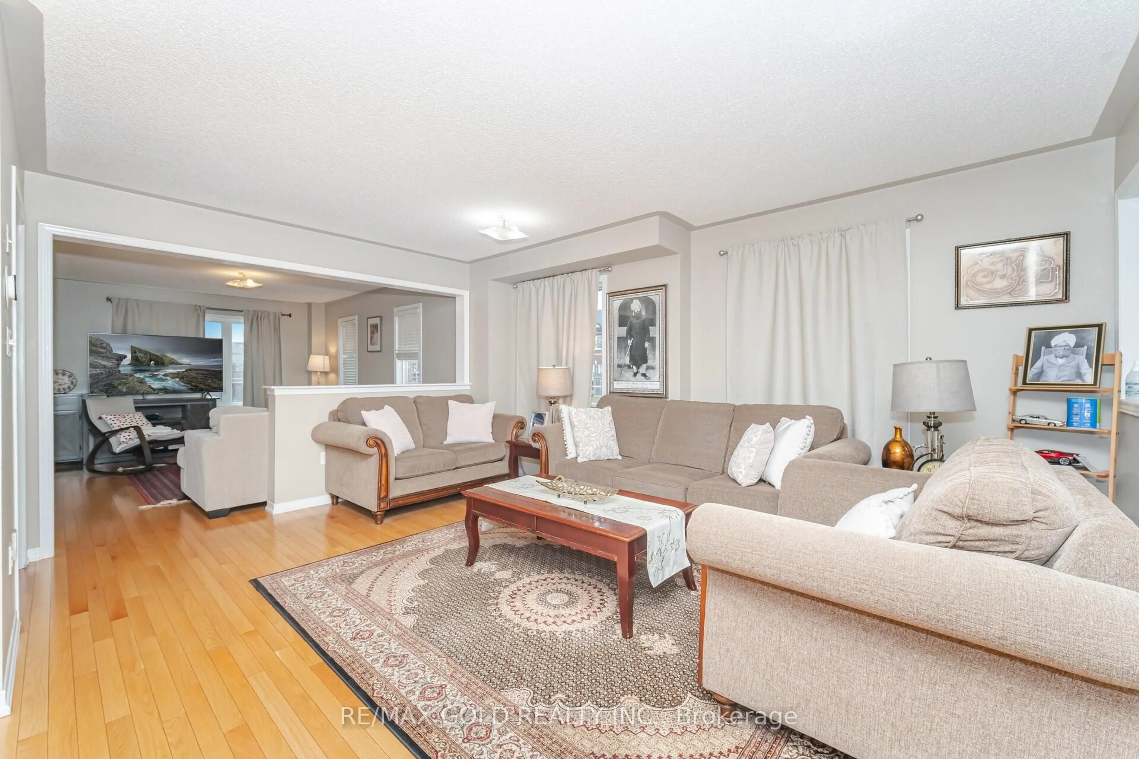 Living room with furniture, unknown for 92 Bellchase Tr, Brampton Ontario L6P 3L9