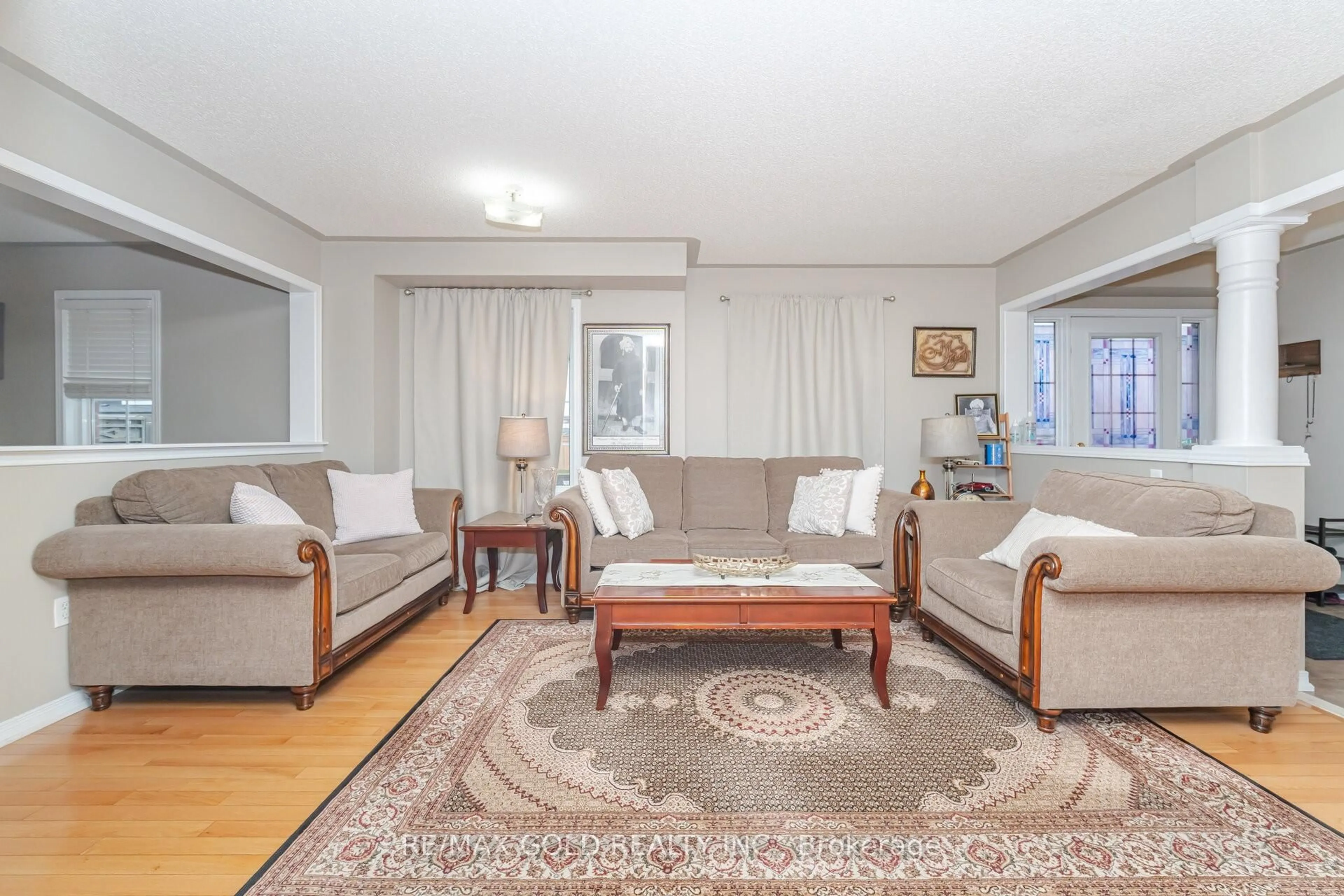 Living room with furniture, unknown for 92 Bellchase Tr, Brampton Ontario L6P 3L9