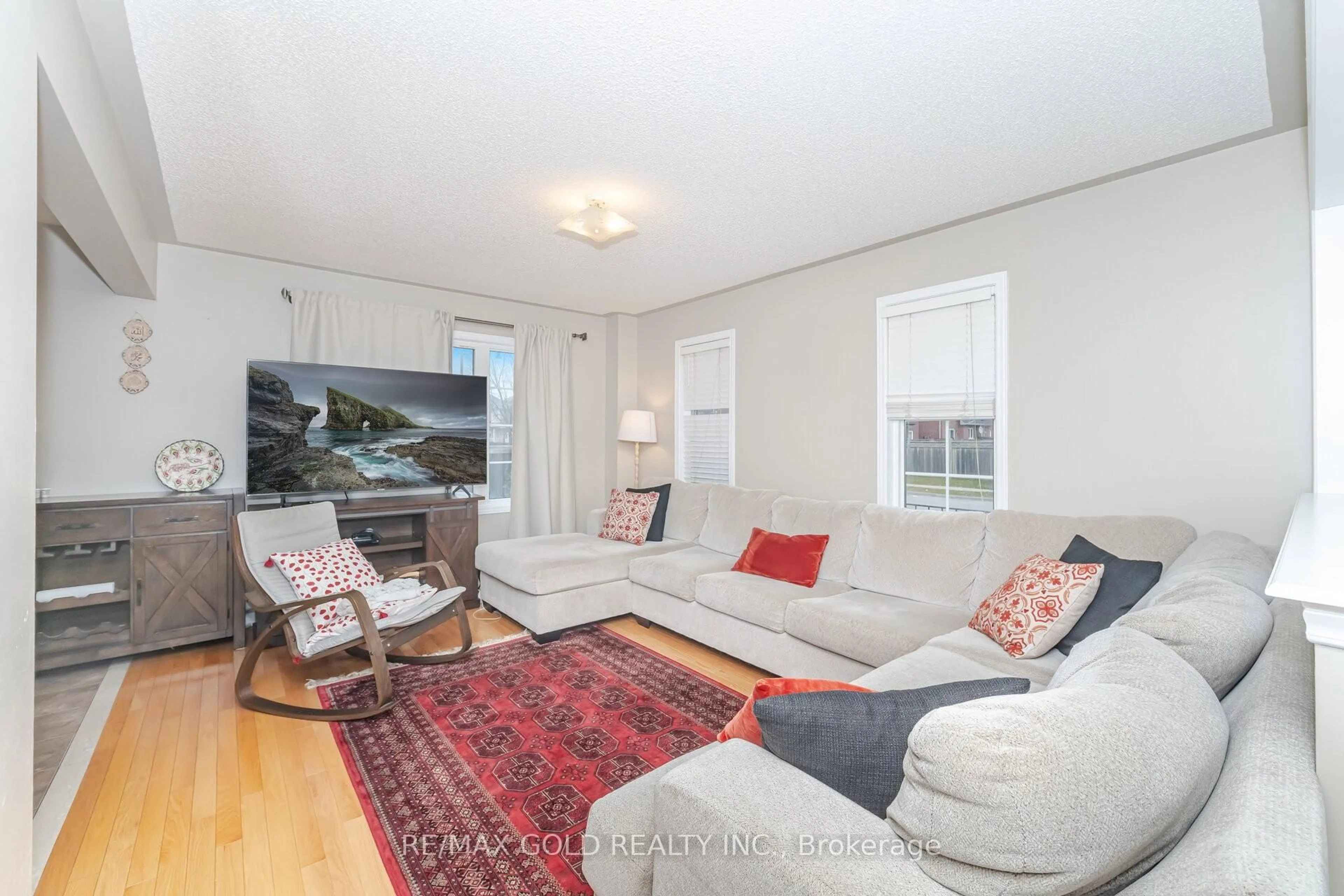 Living room with furniture, unknown for 92 Bellchase Tr, Brampton Ontario L6P 3L9