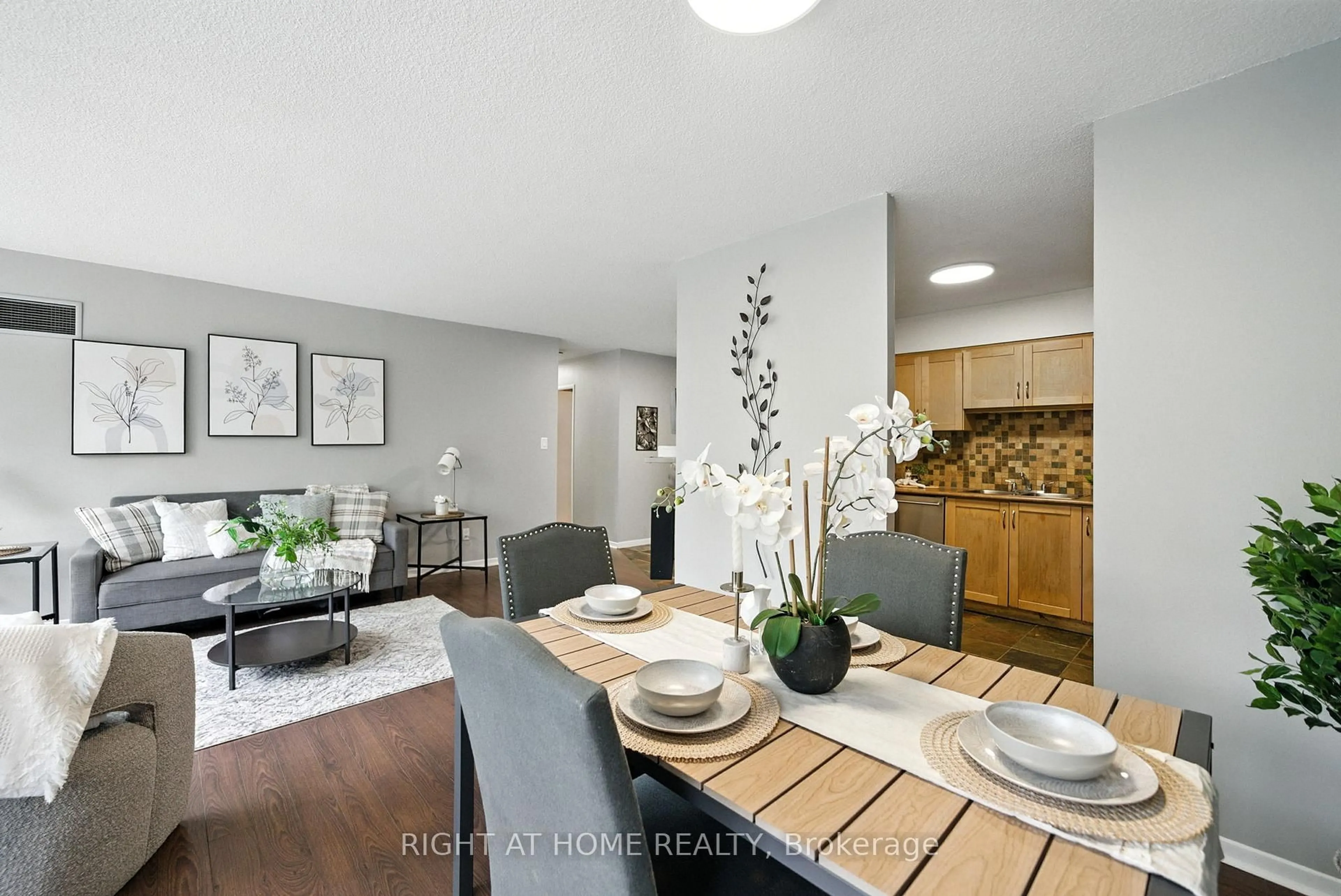 Unknown for 200 Robert Speck Pkwy #201, Mississauga Ontario L4Z 1S3