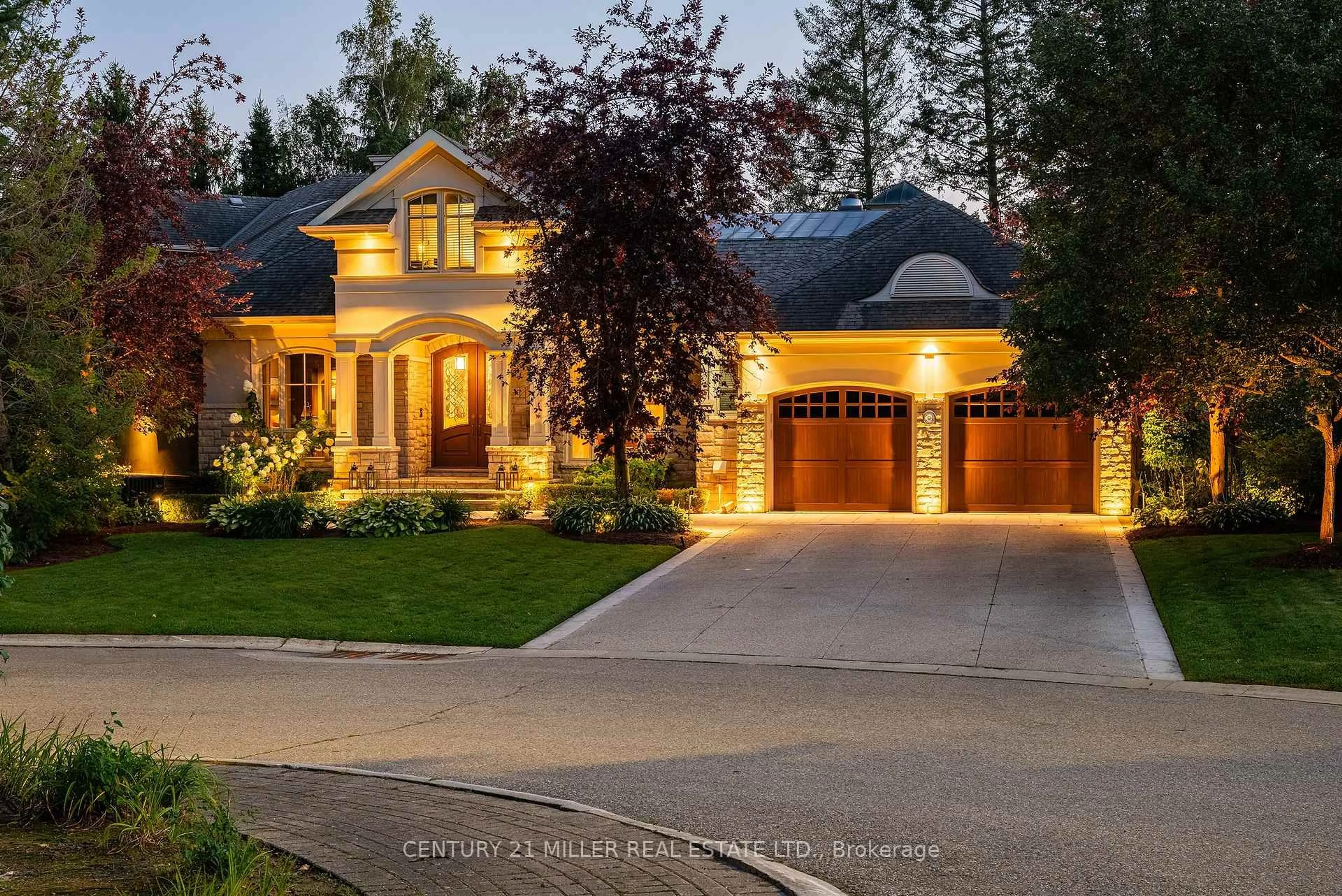 Home with brick exterior material, street for 38 Shorewood Pl, Oakville Ontario L6K 3Y4