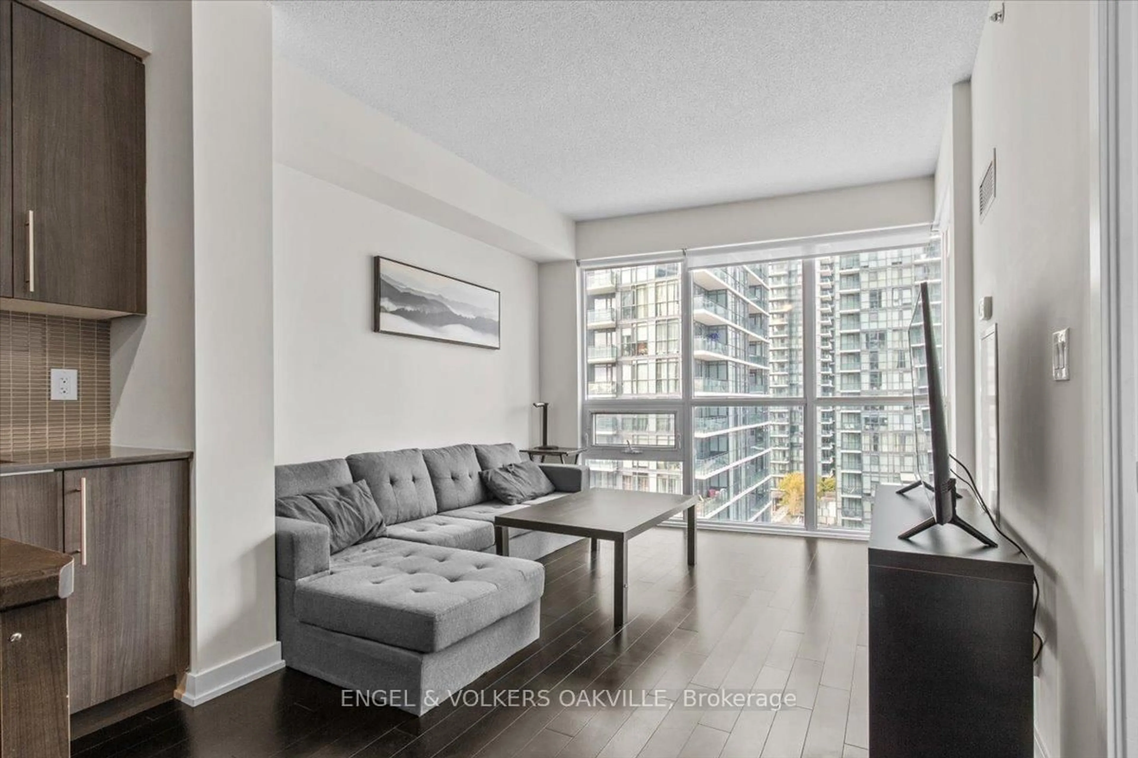 Living room with furniture, unknown for 510 Curran Pl #1105, Mississauga Ontario L5B 0J8