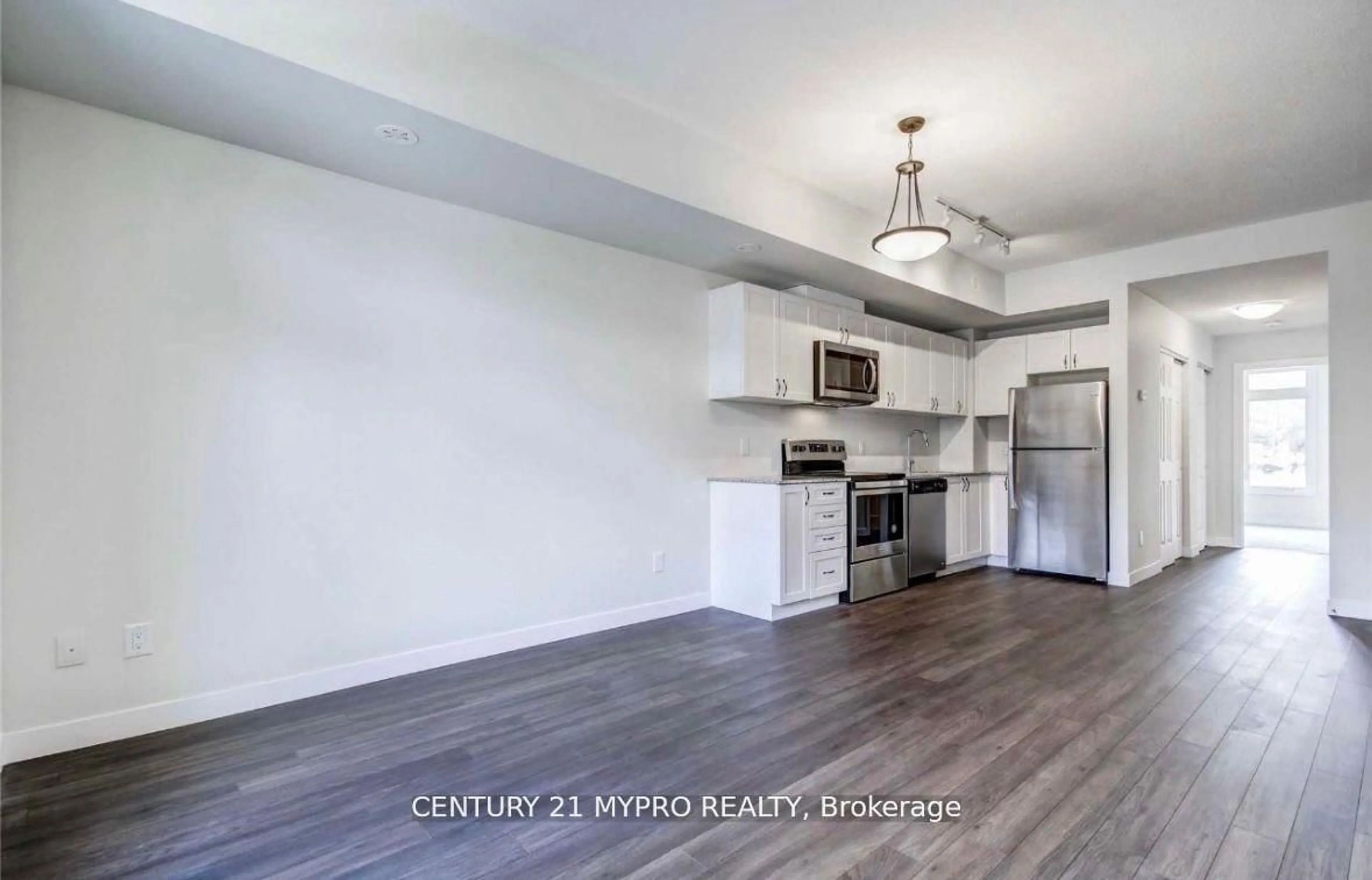 Open concept kitchen, unknown for 6 Bicknell Ave #9, Toronto Ontario M6M 4G4