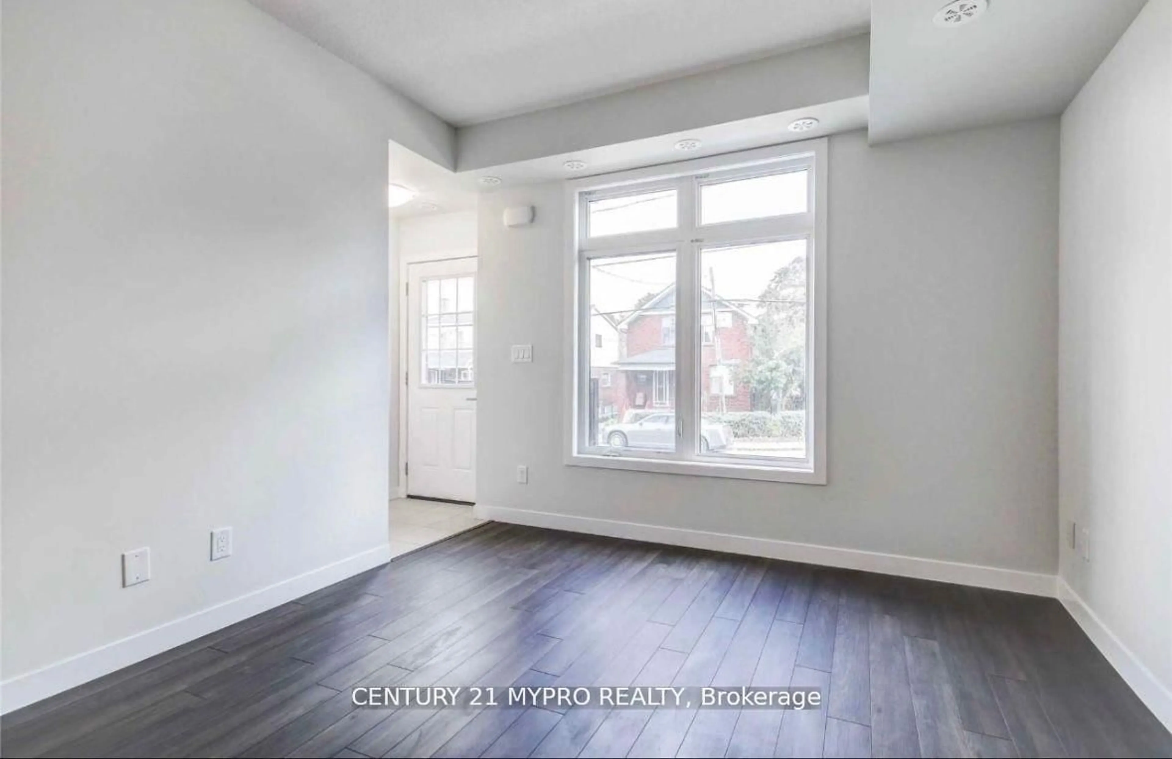 A pic of a room for 6 Bicknell Ave #9, Toronto Ontario M6M 4G4