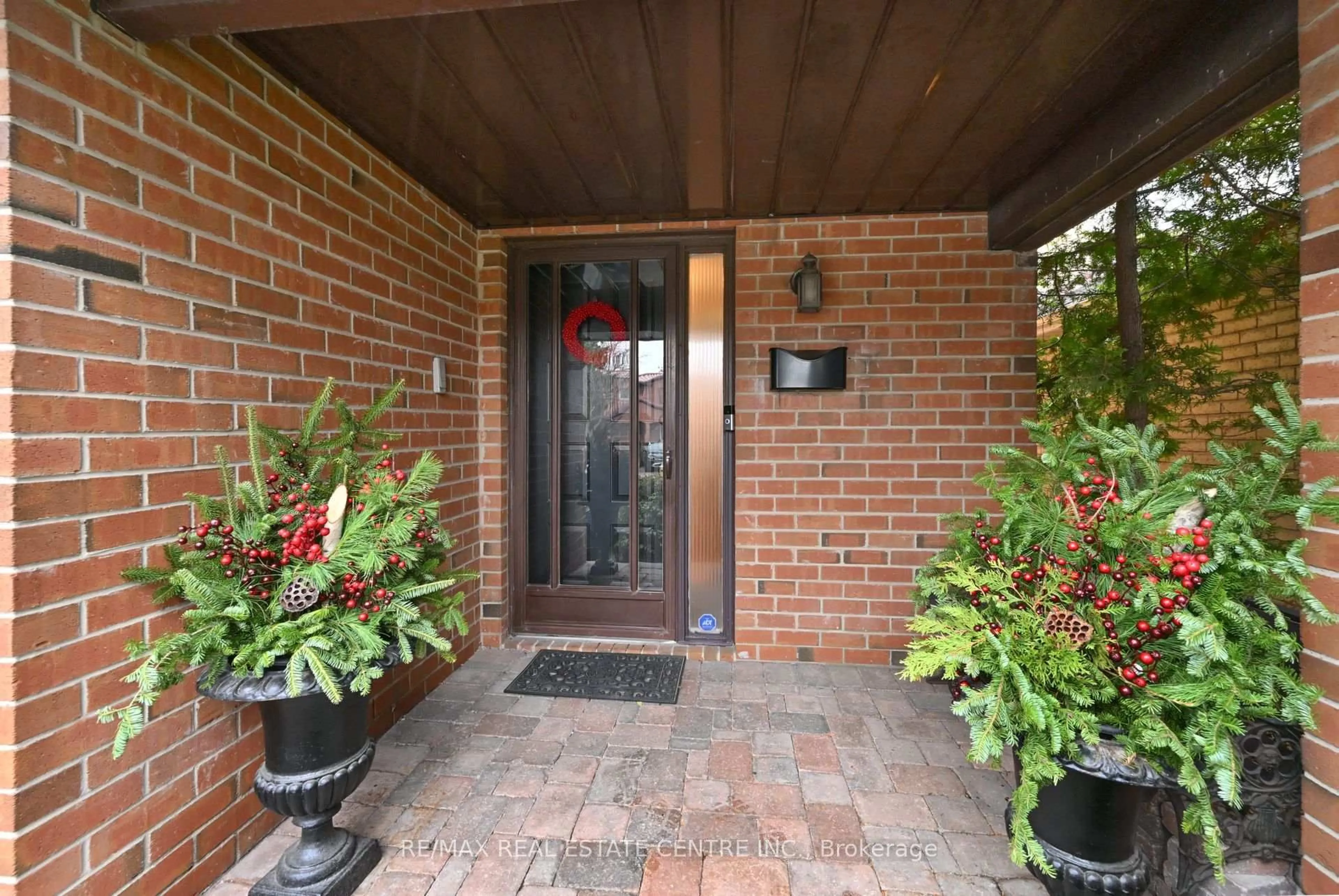 Unknown for 4239 Sawmill Valley Dr, Mississauga Ontario L5L 3K9