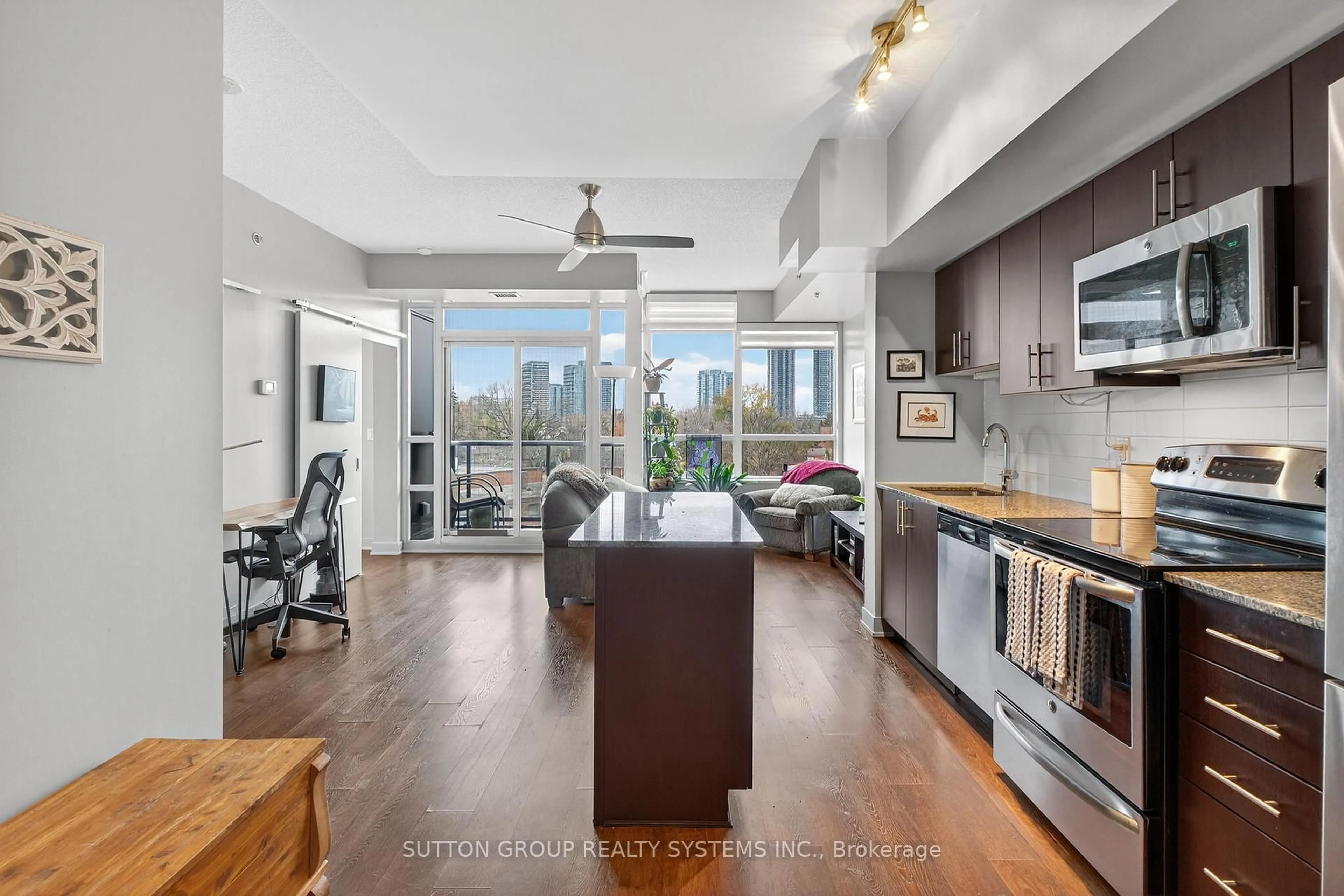 Open concept kitchen, unknown for 11 Superior Ave #616, Toronto Ontario M8V 0A7