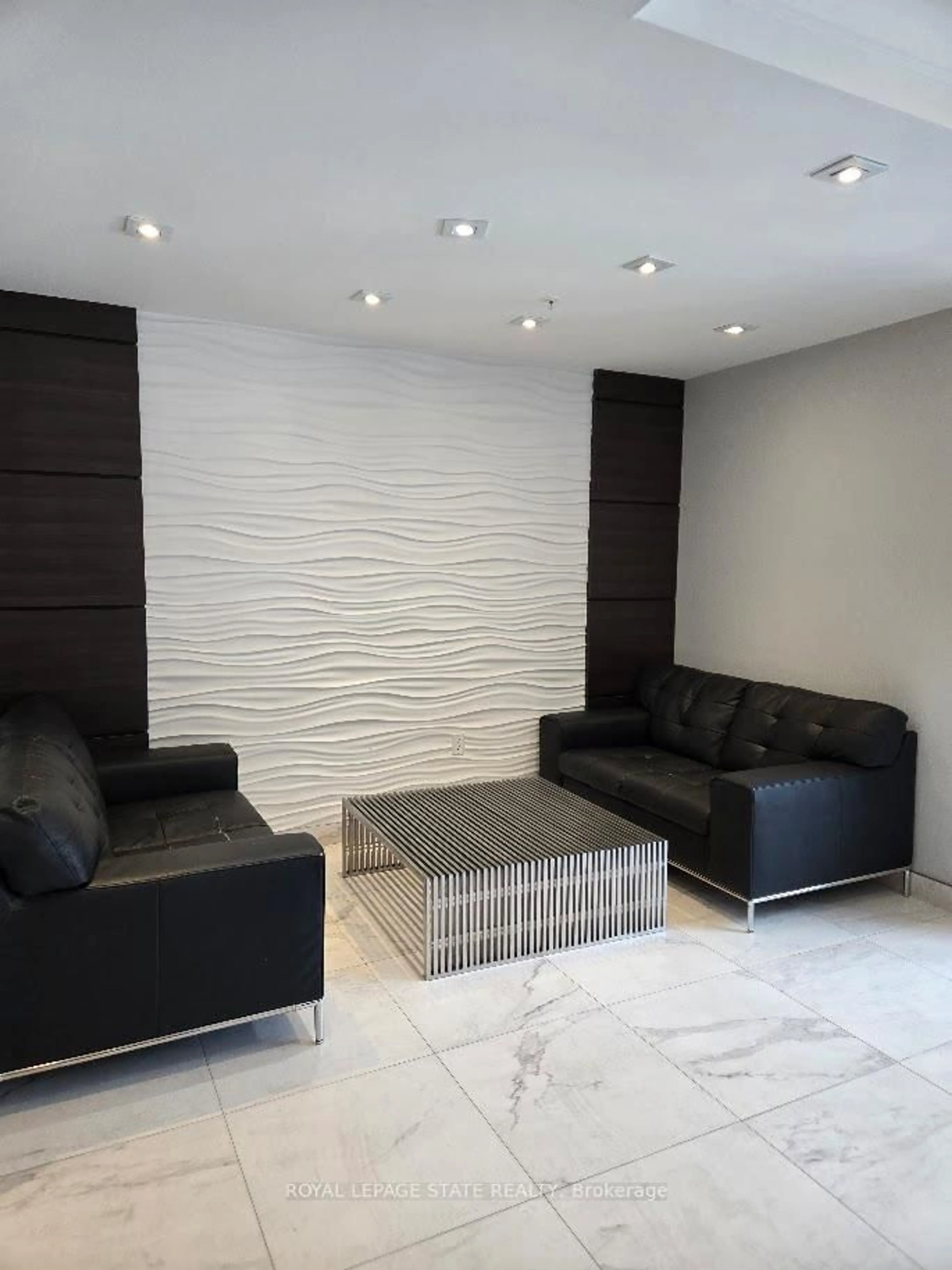 Lobby for 650 Sauve St #404, Milton Ontario L9T 9A8