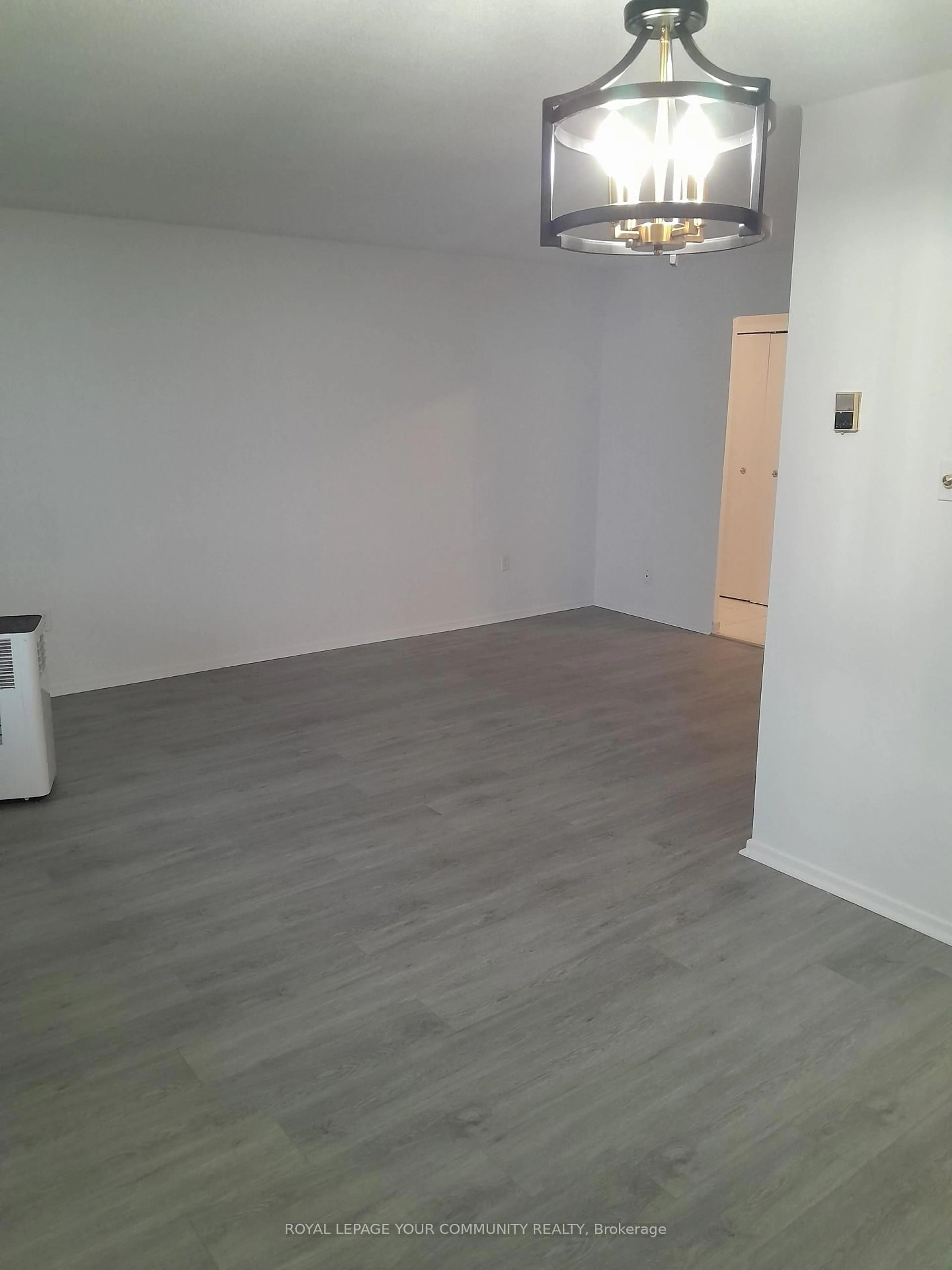A pic of a room for 5 Frith Rd #404, Toronto Ontario M3N 2L5
