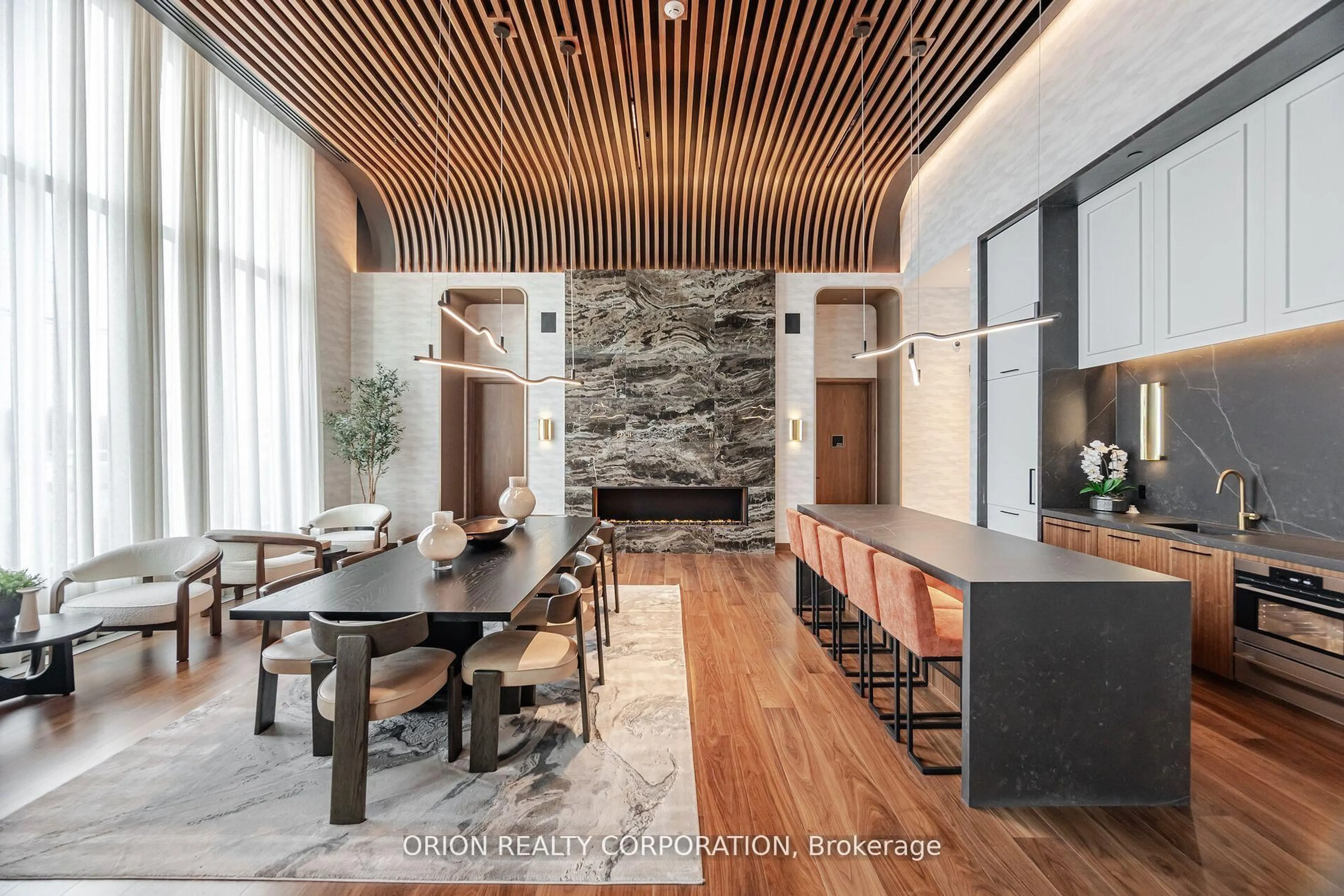 Unknown for 3240 WILLIAM COLTSON Ave #822, Oakville Ontario L6H 8C8