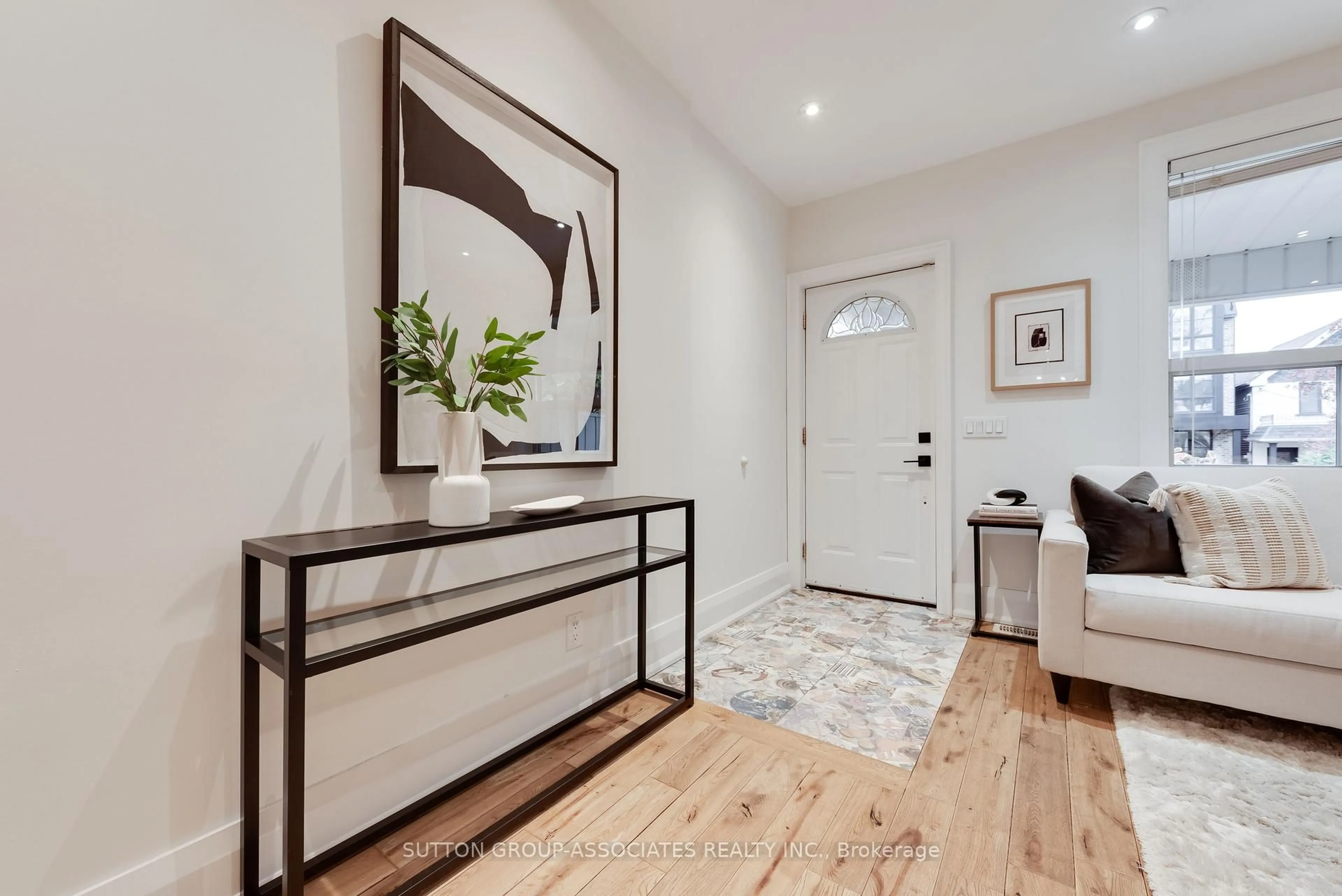 Indoor entryway for 148 Boon Ave, Toronto Ontario M6E 3Z5
